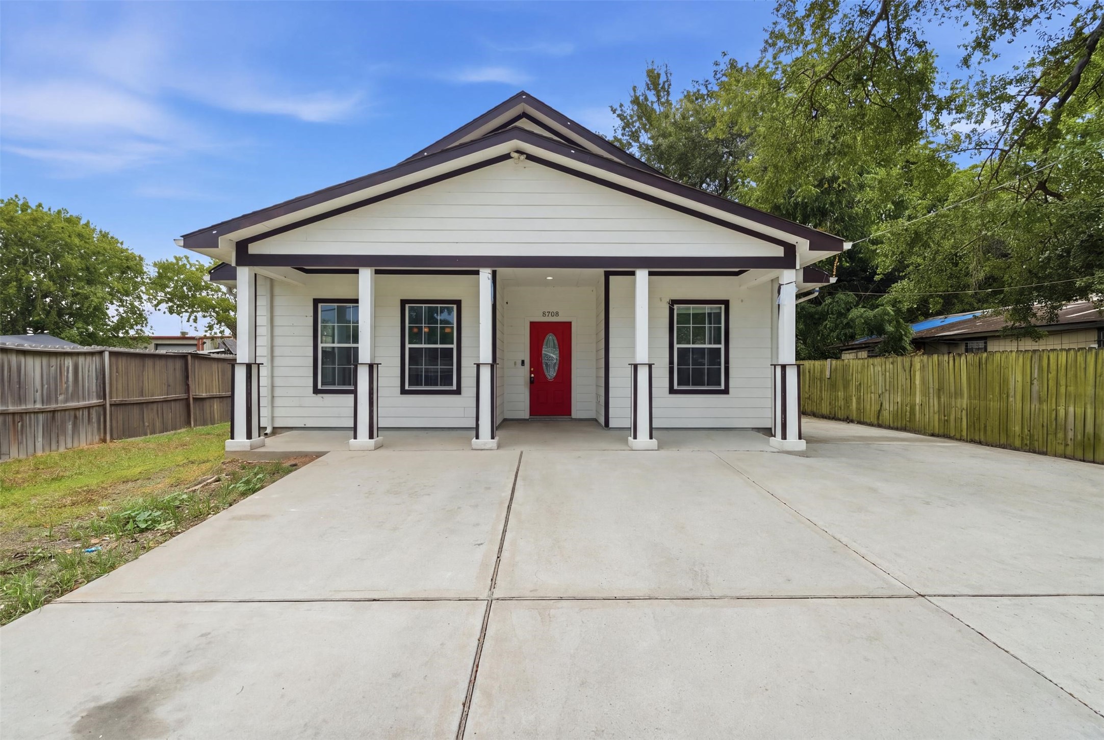Listing photo 1
