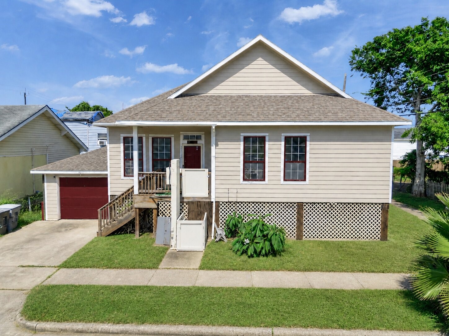 Listing photo 1