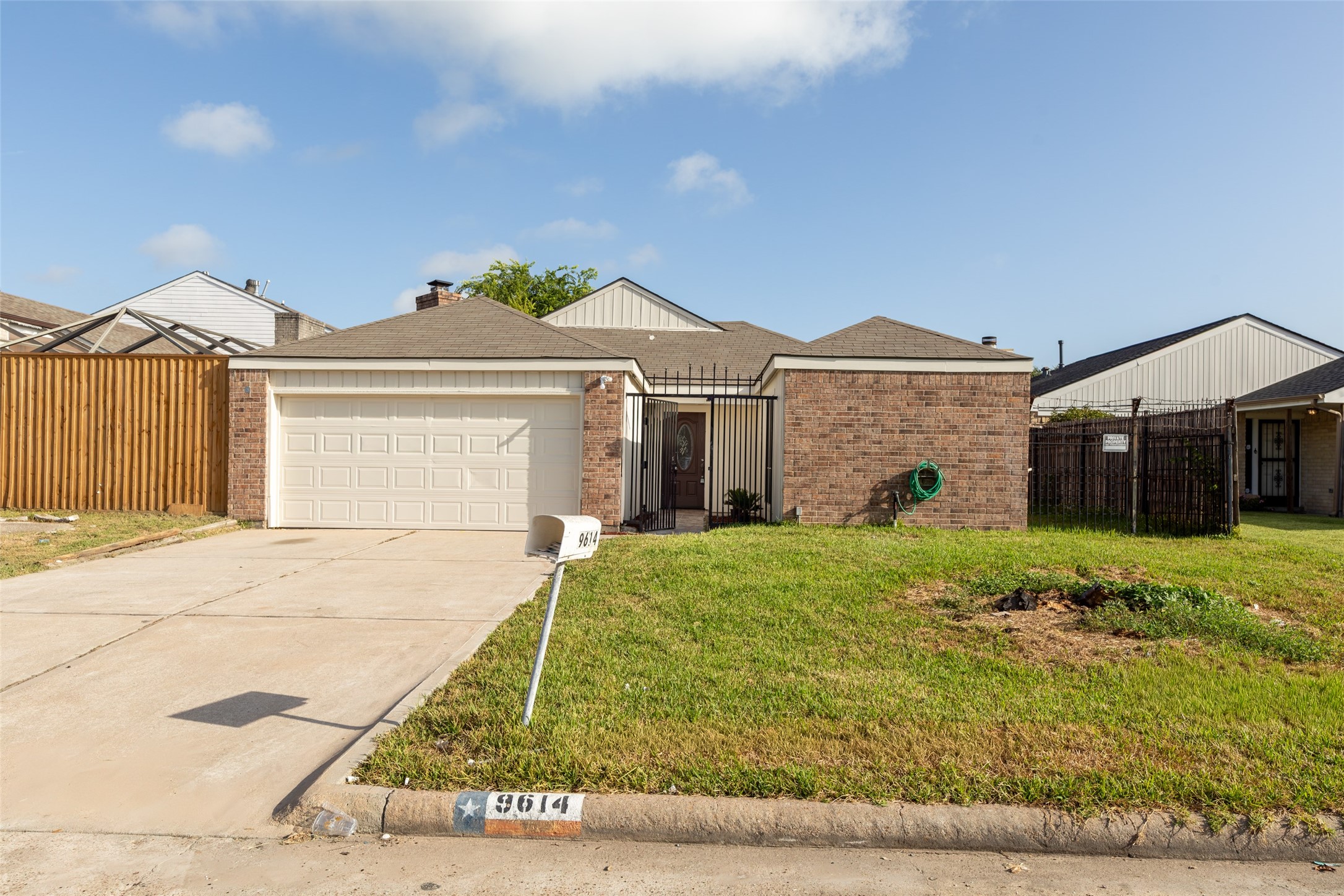 Listing photo 1
