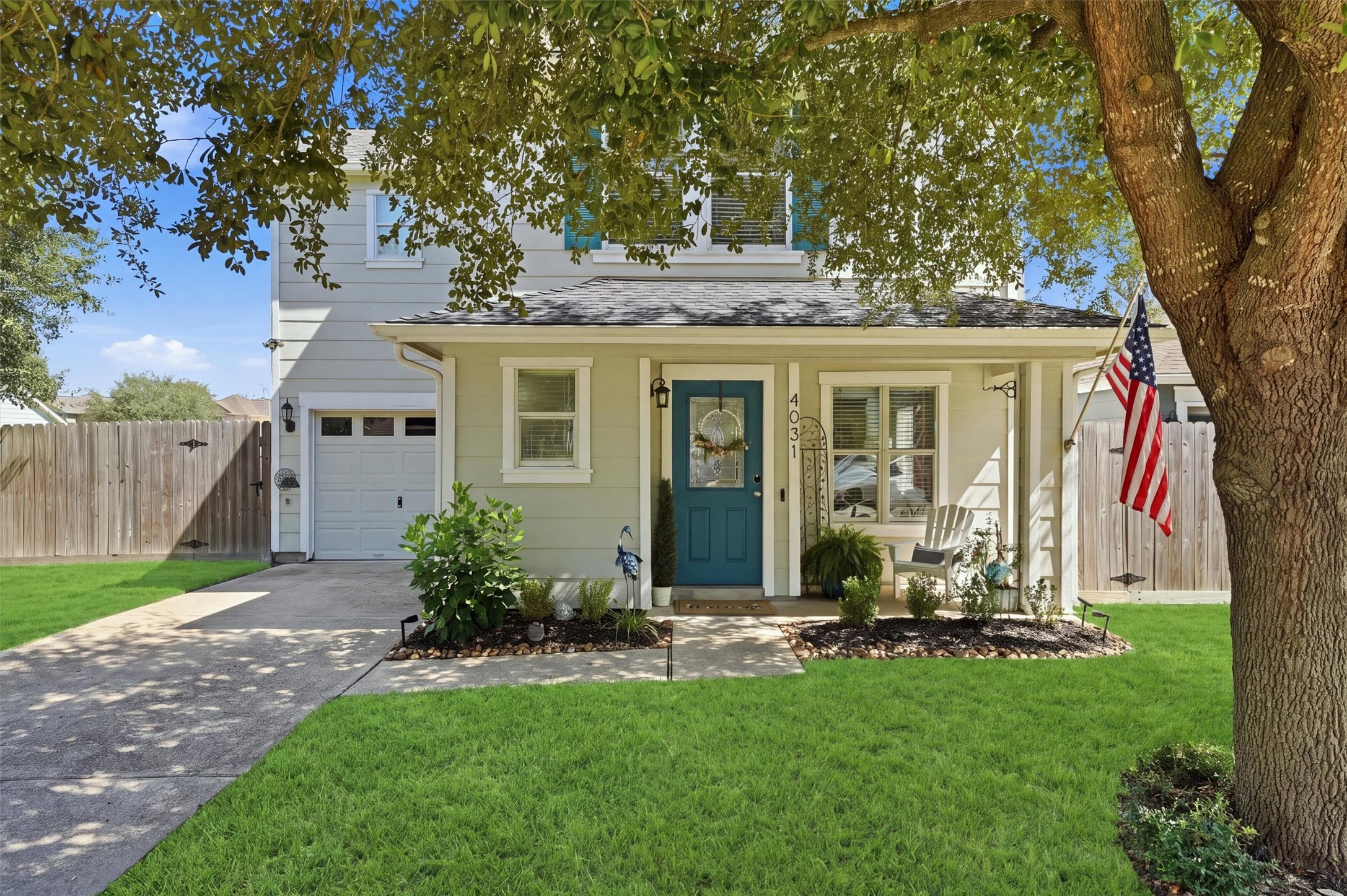 Listing photo 2