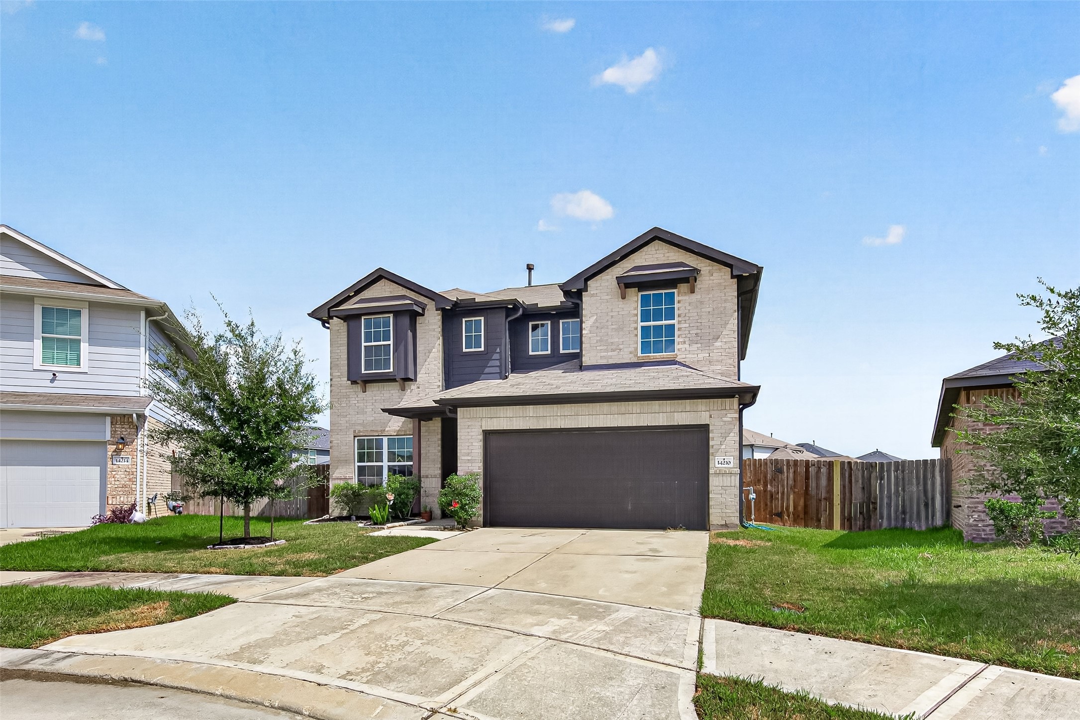 Listing photo 1
