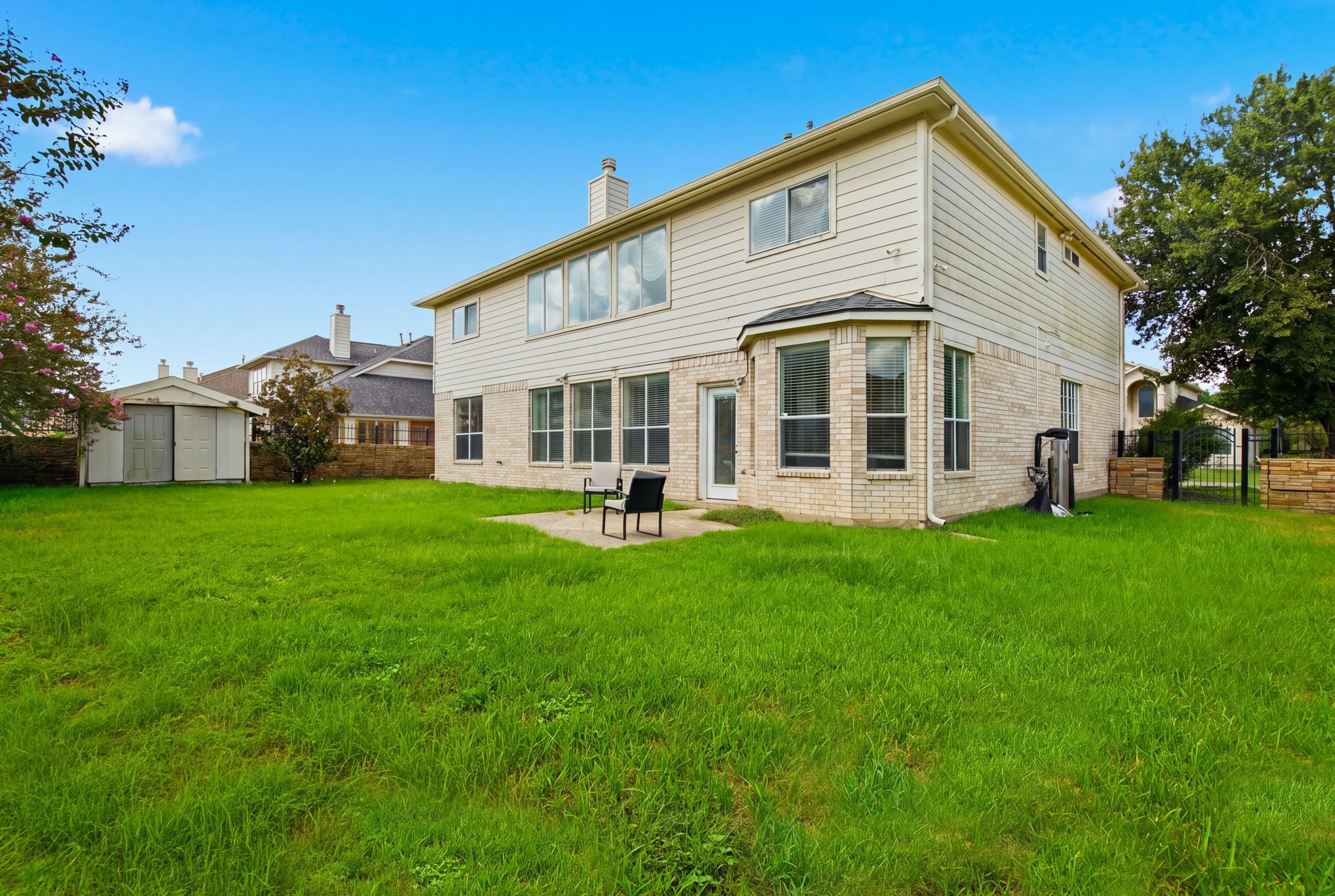 Listing photo 3