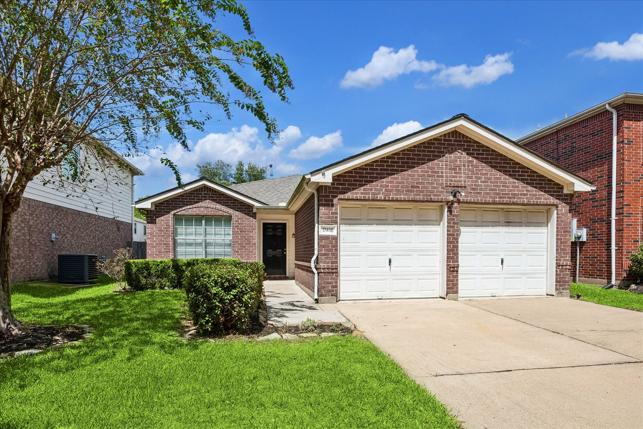 Listing photo 1