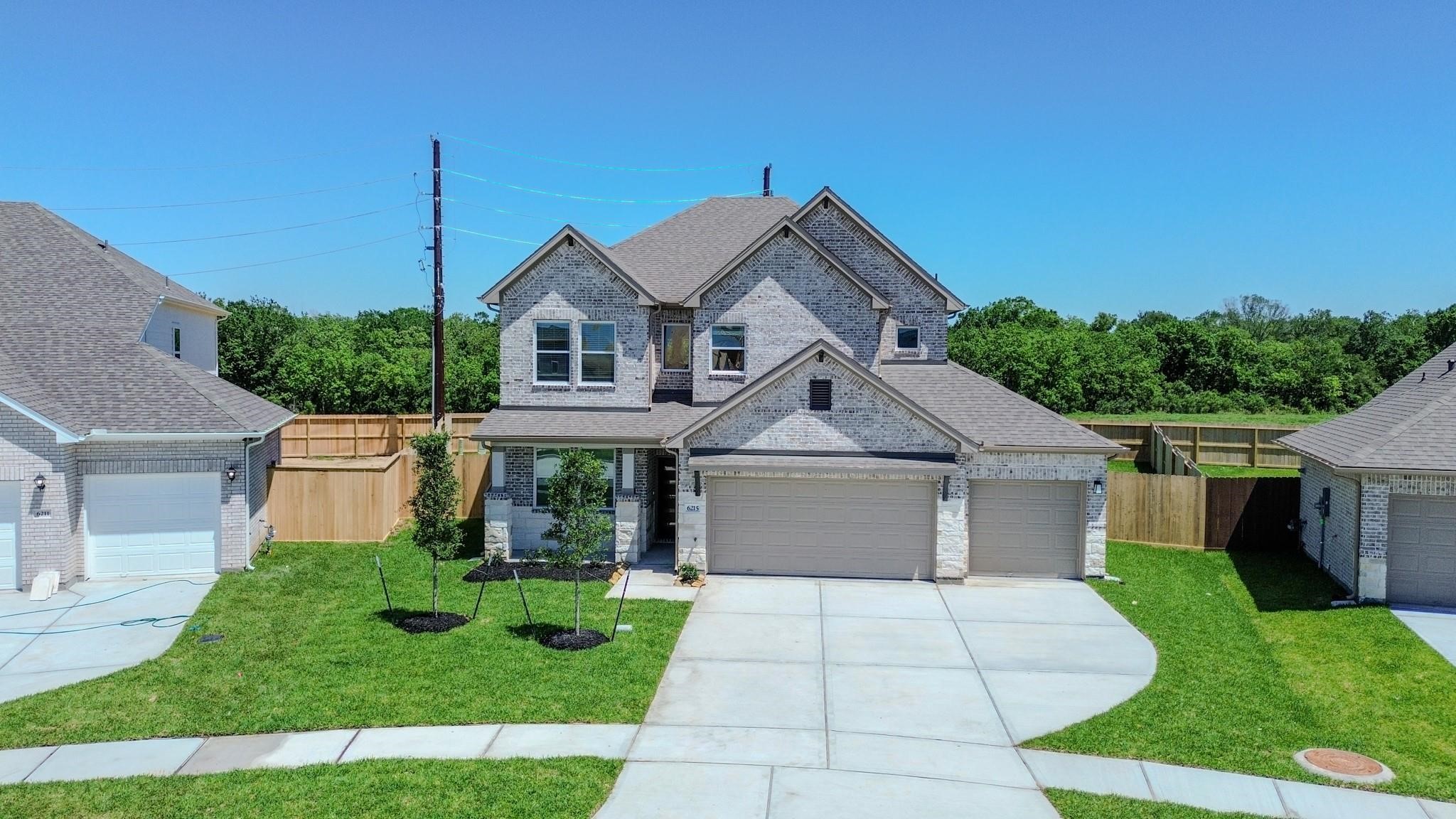 Listing photo 1