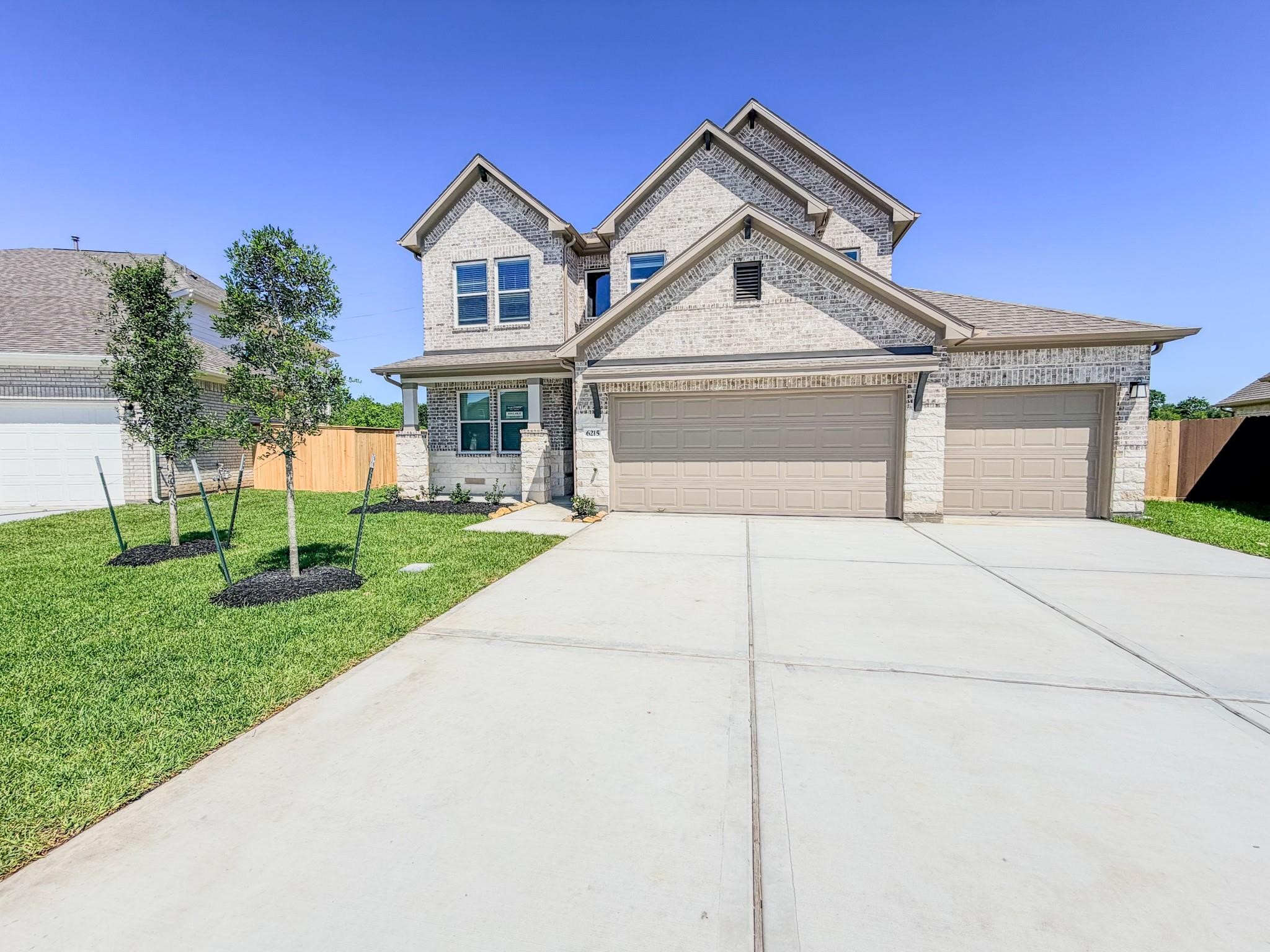 Listing photo 1