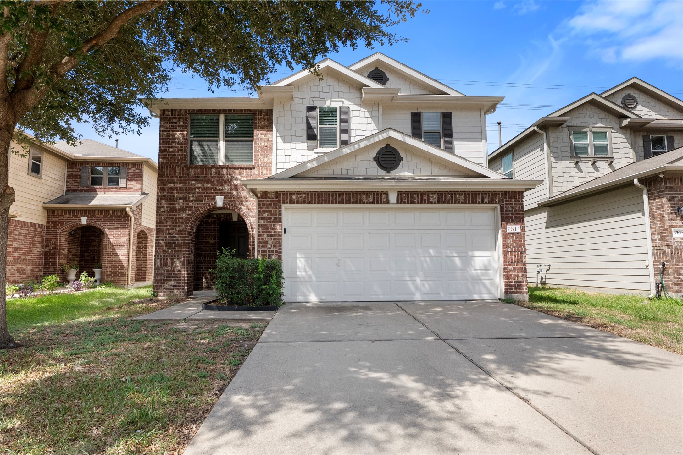 Listing photo 1