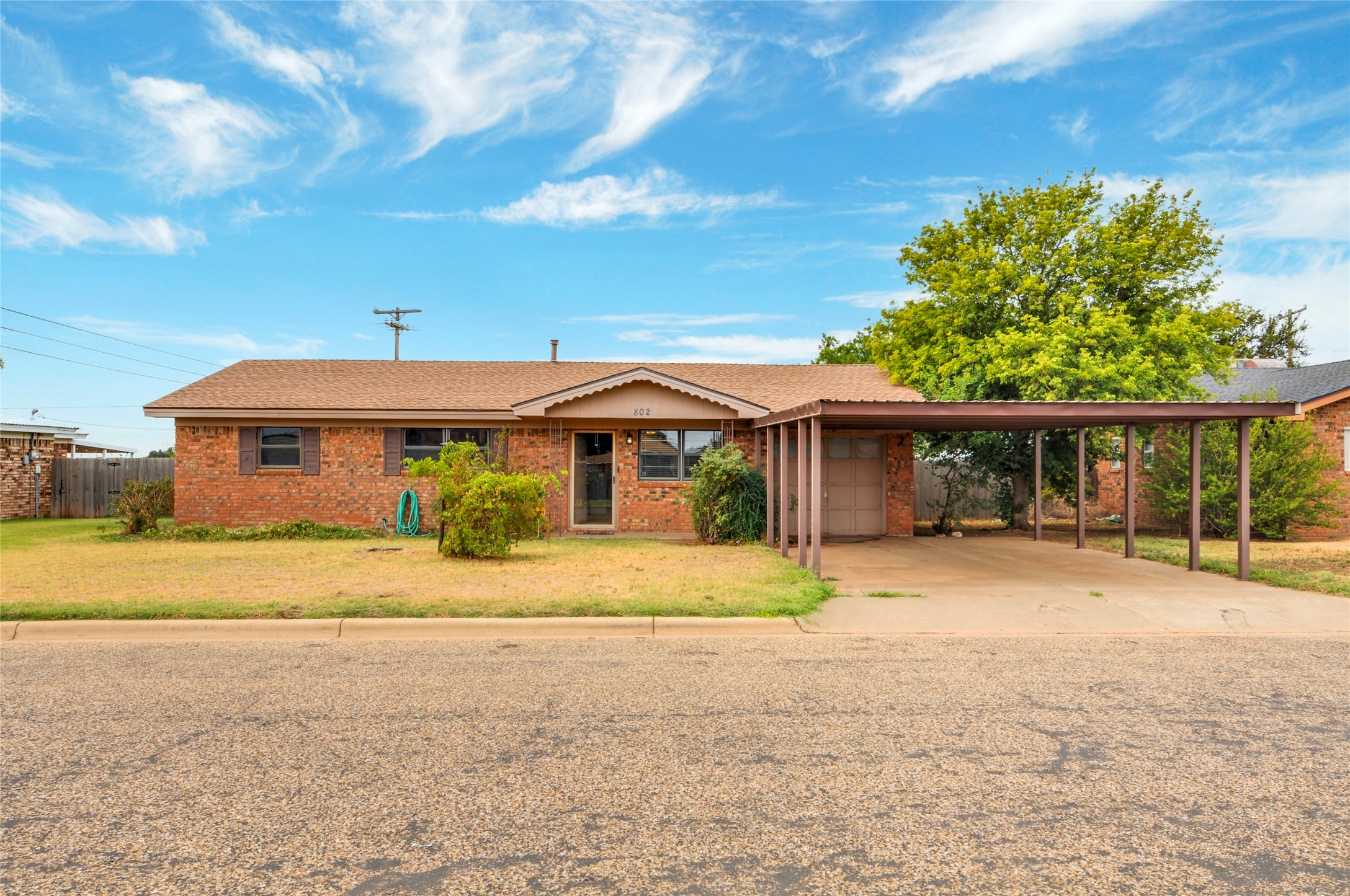 Listing photo 1