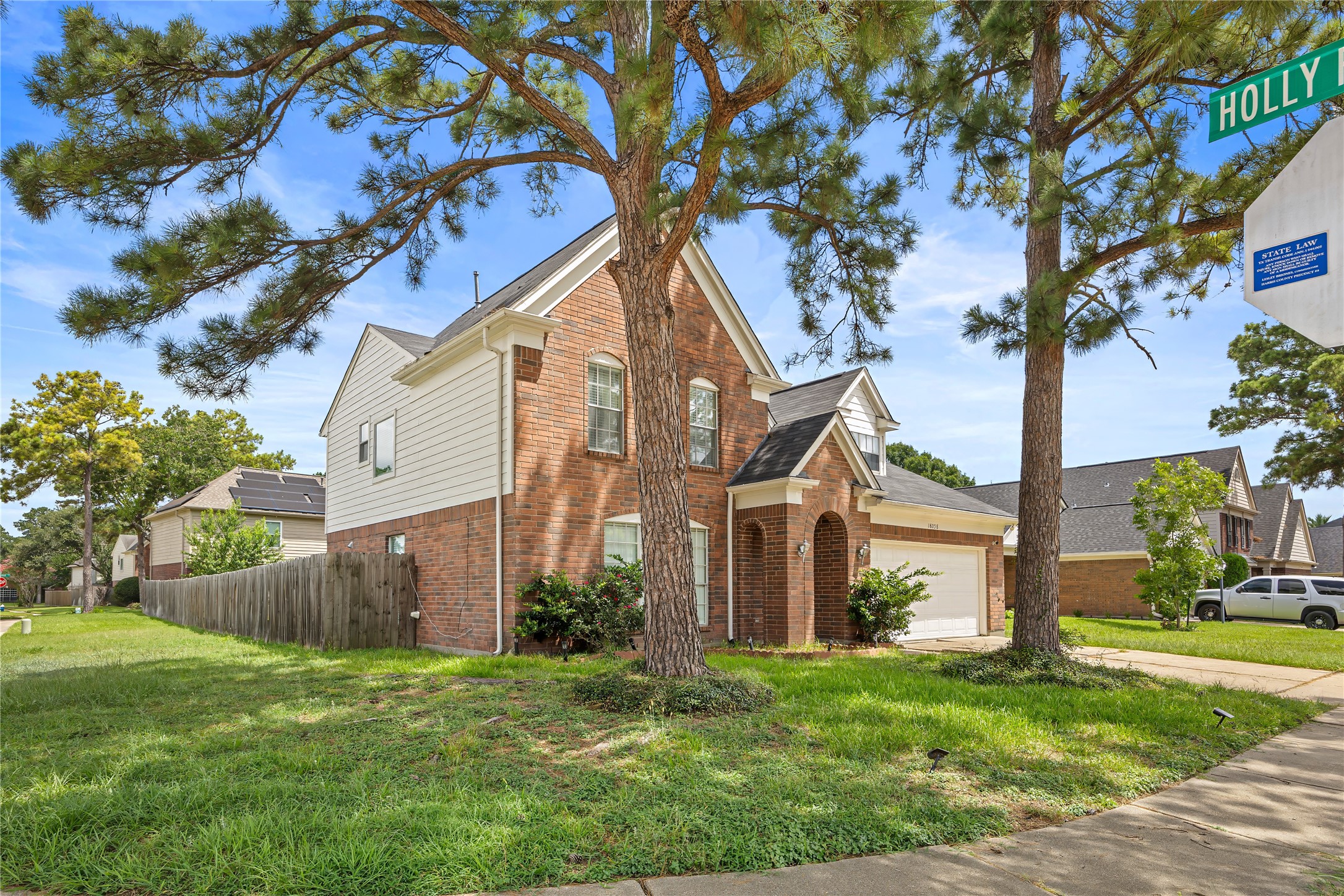 Listing photo 3