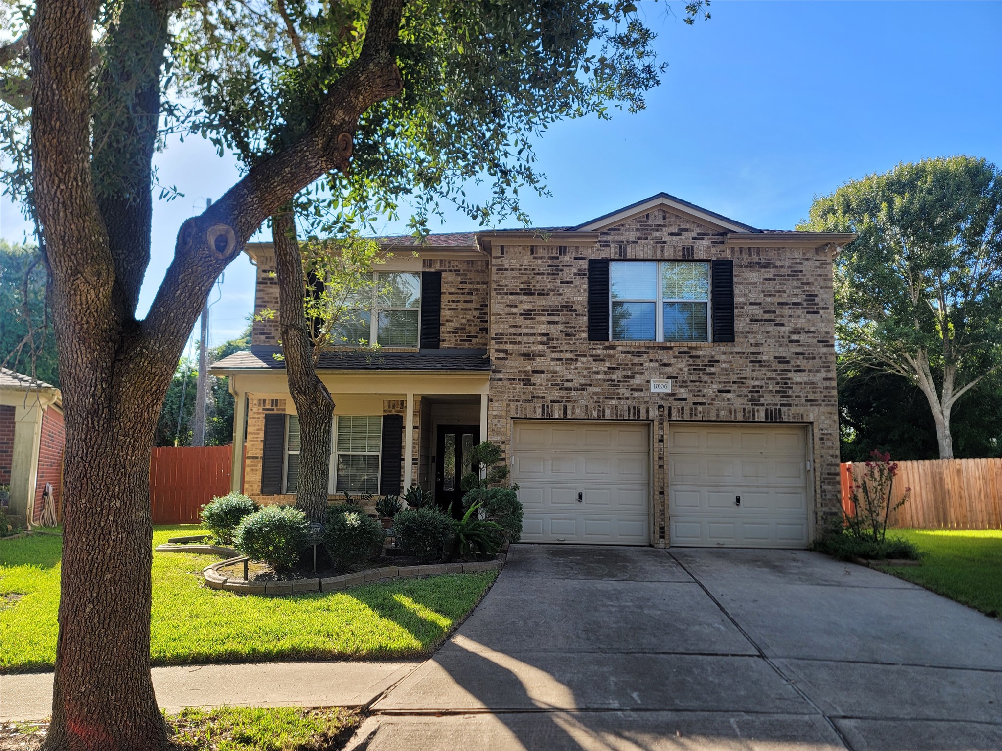Listing photo 1