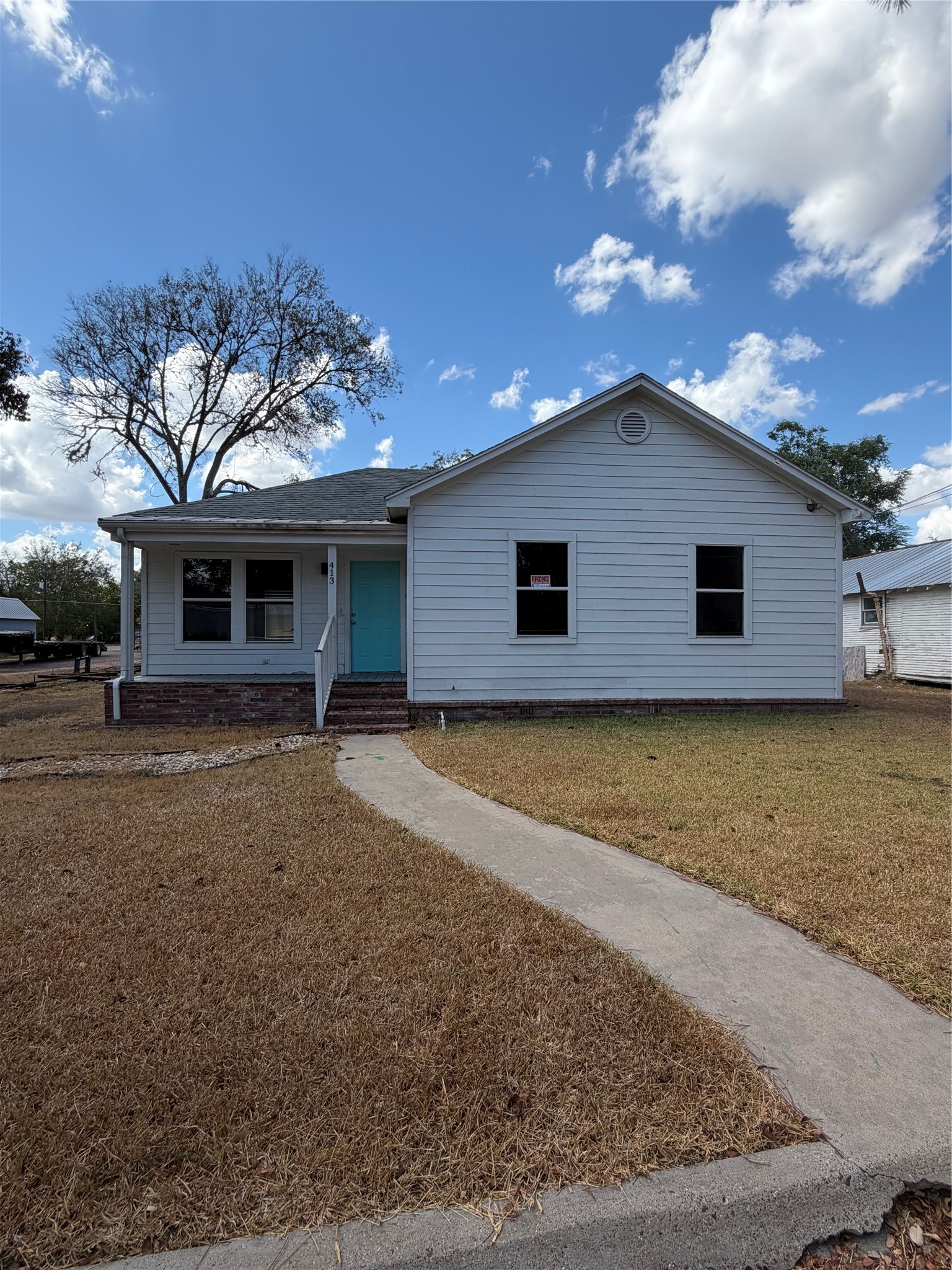 Listing photo 1