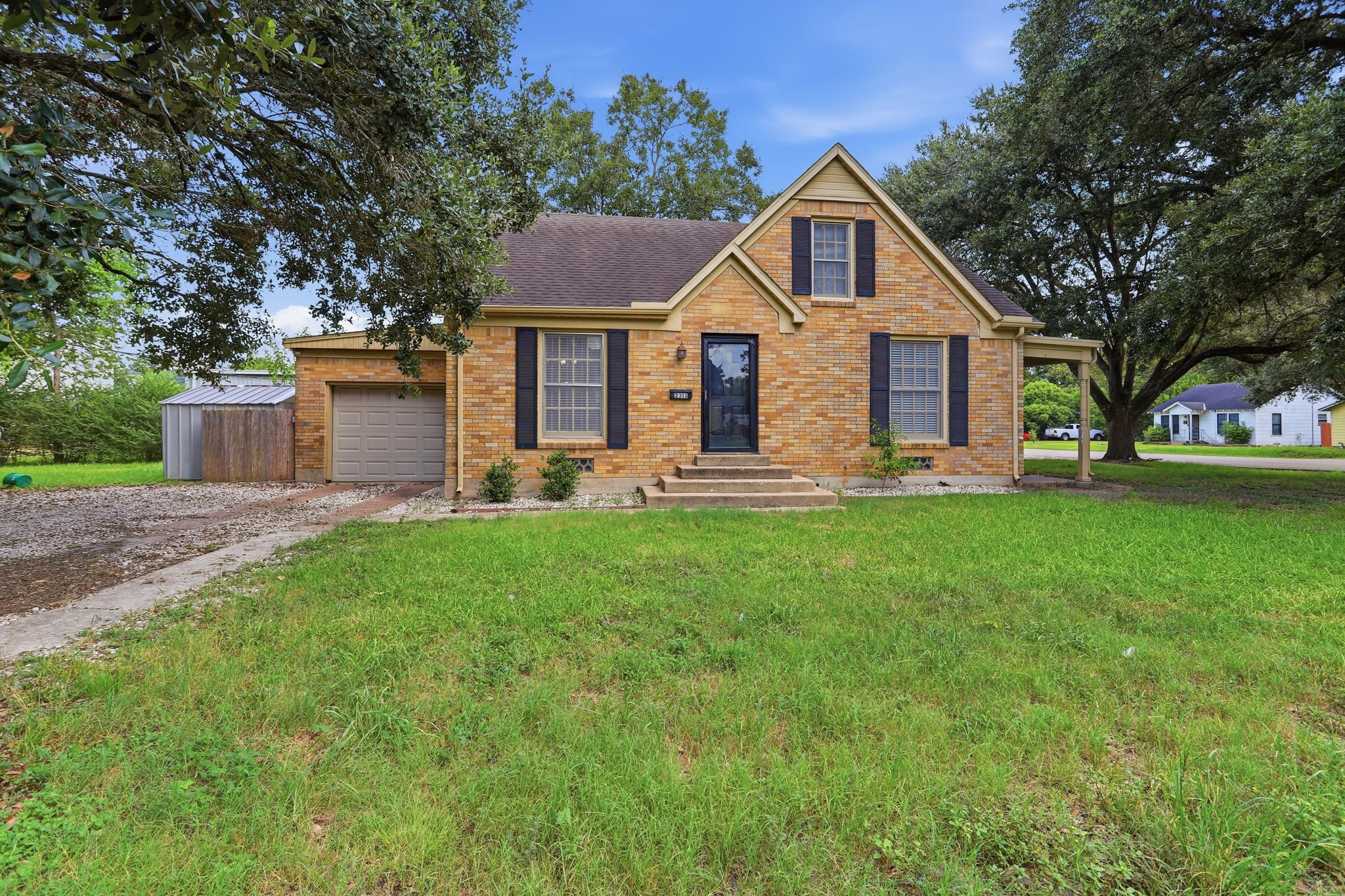 Listing photo 1