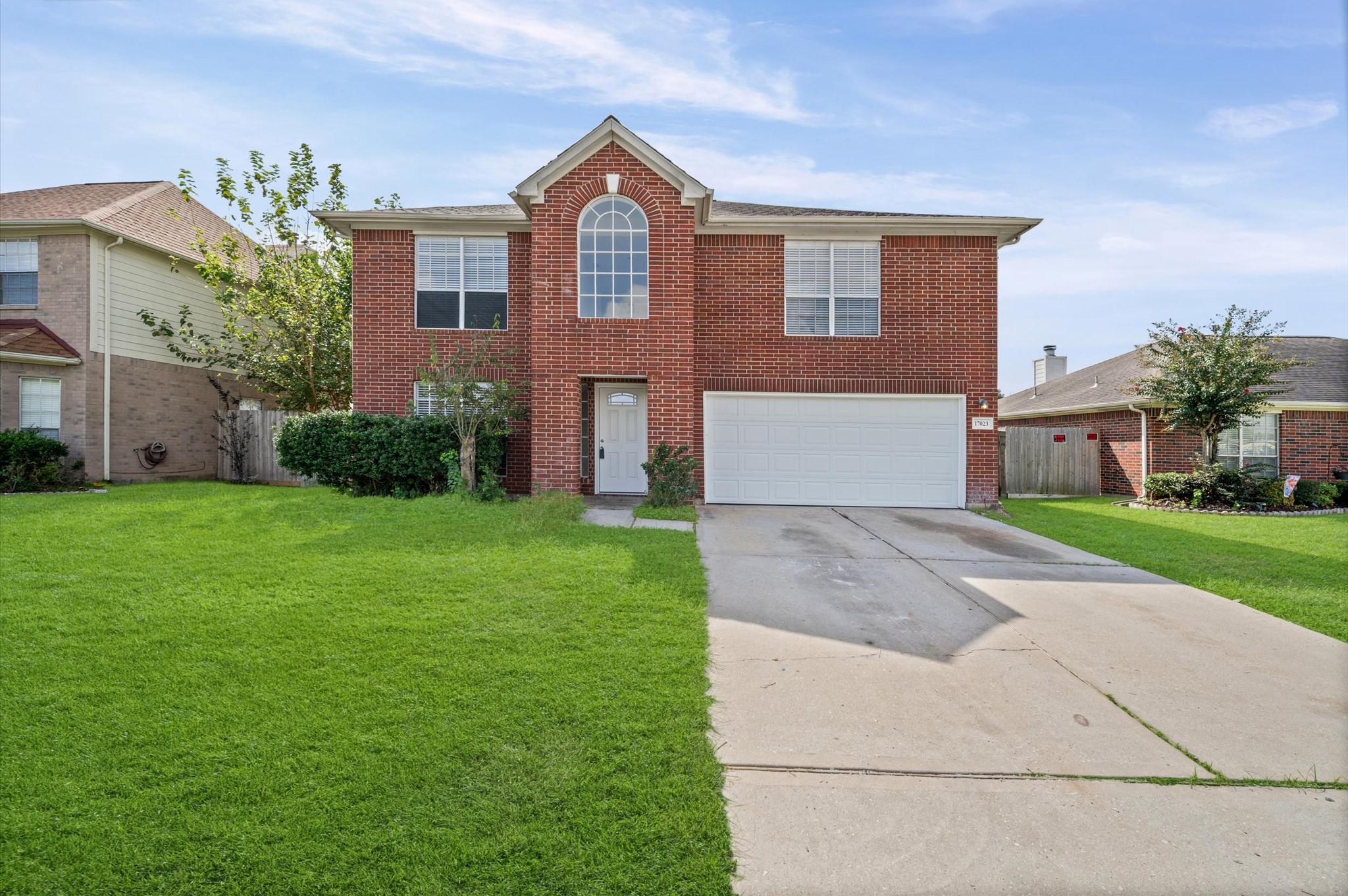 Listing photo 1