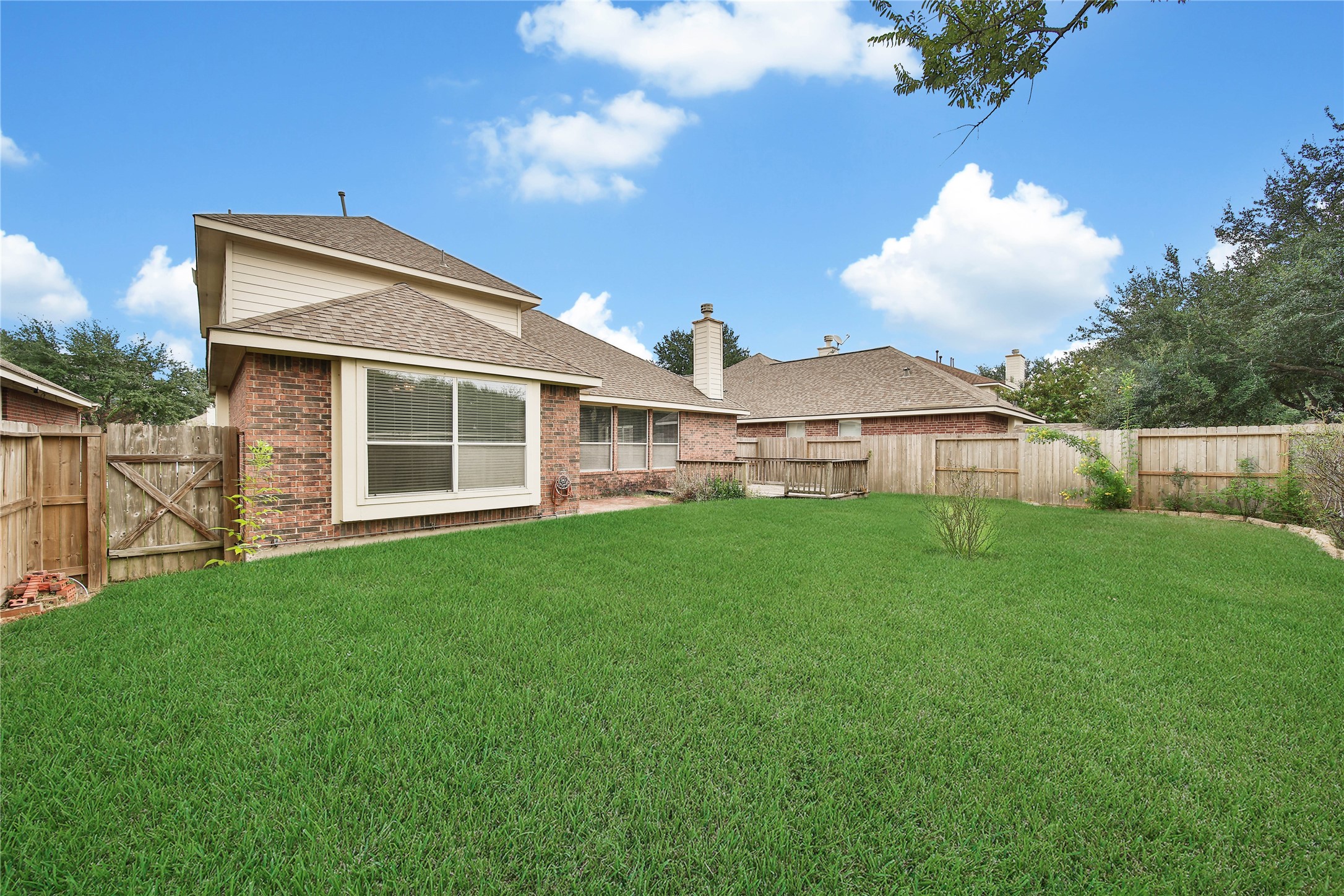 Listing photo 3