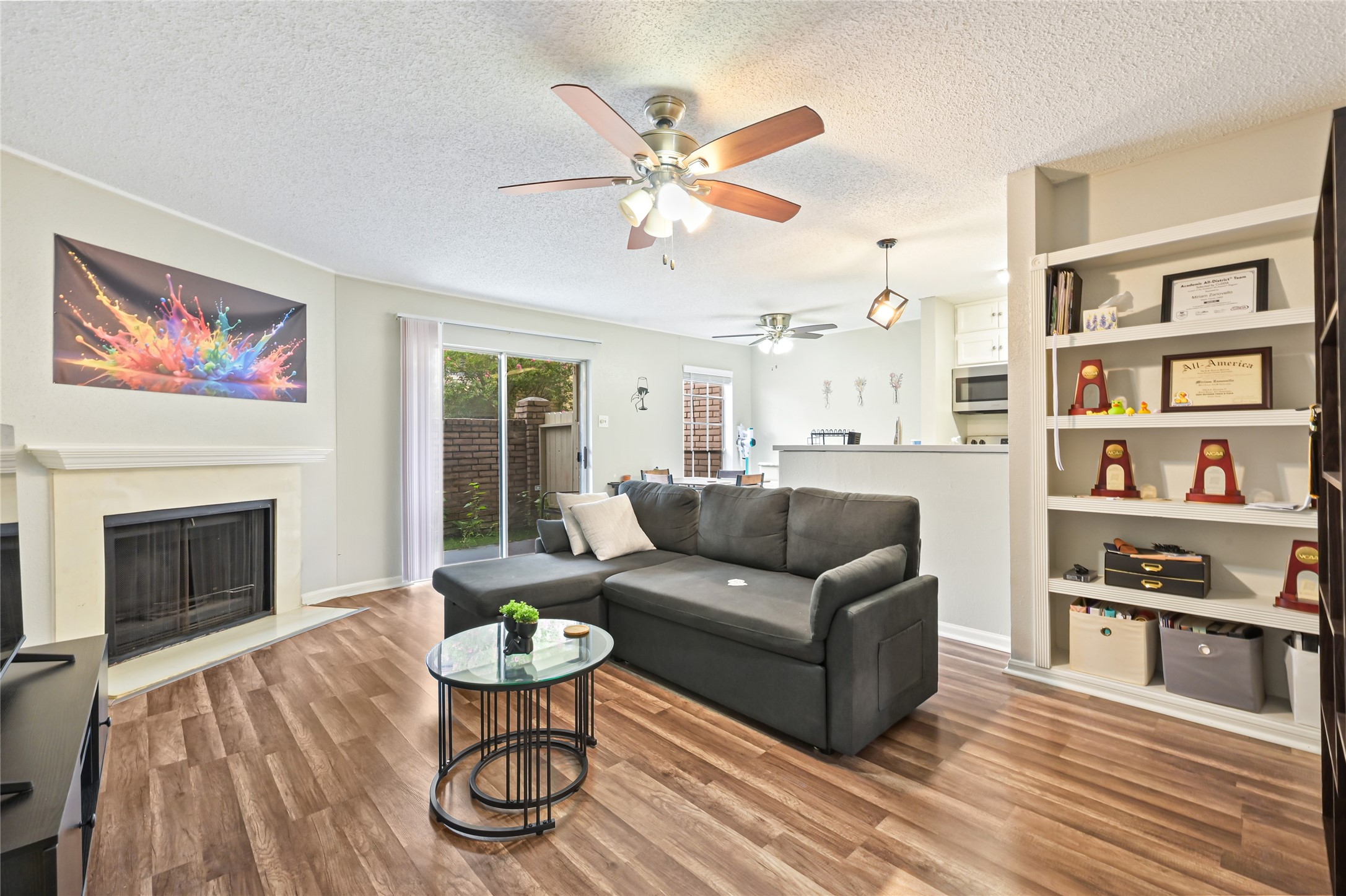 Listing photo 1