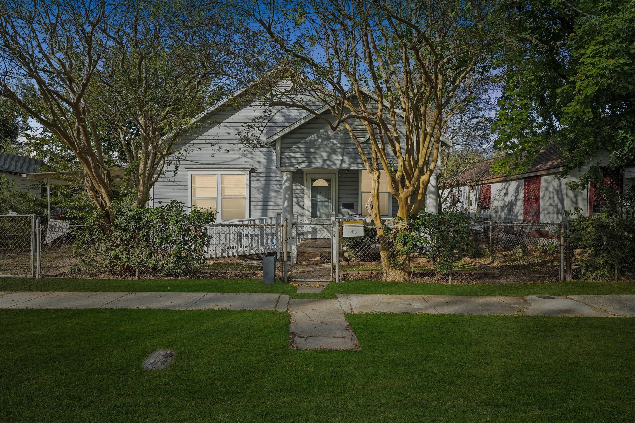 Listing photo 1