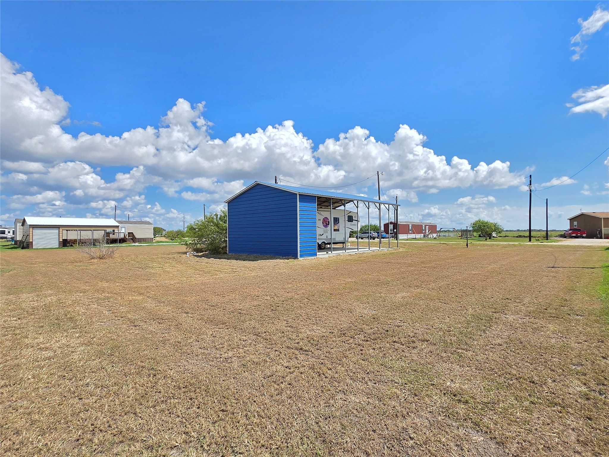 Listing photo 5