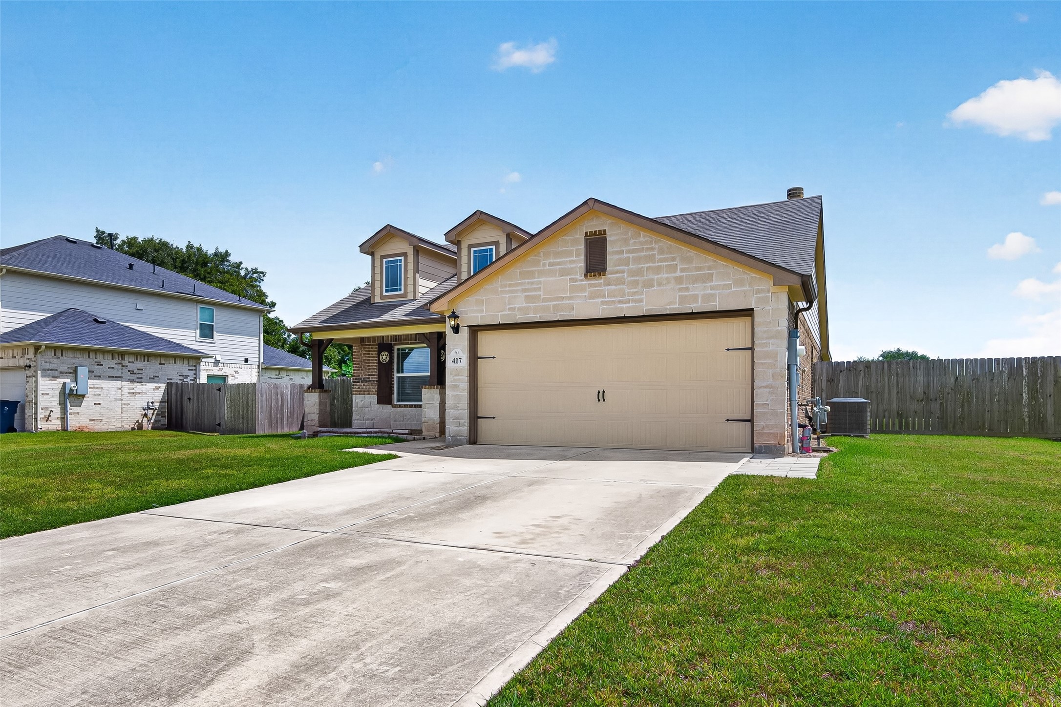 Listing photo 1