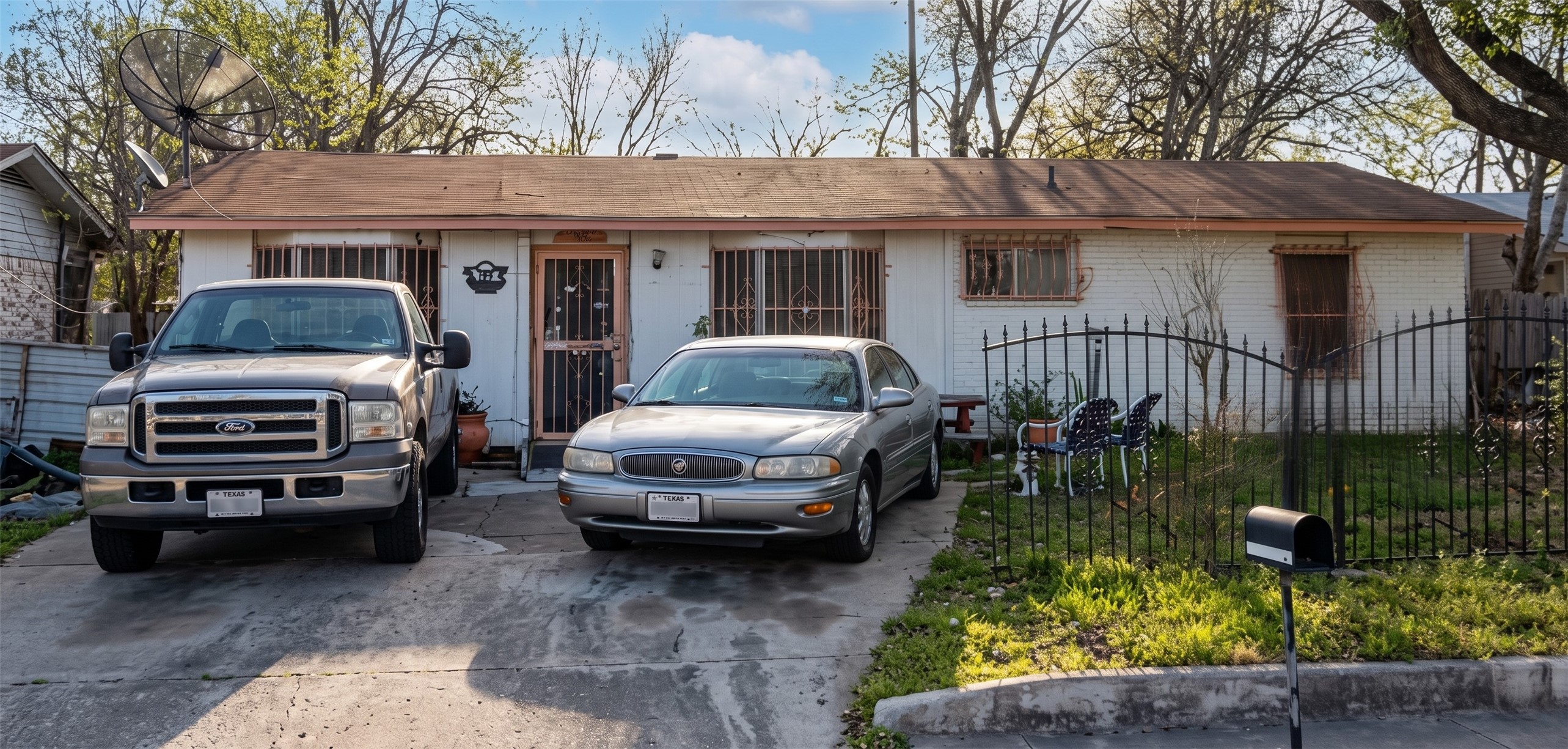 Listing photo 1