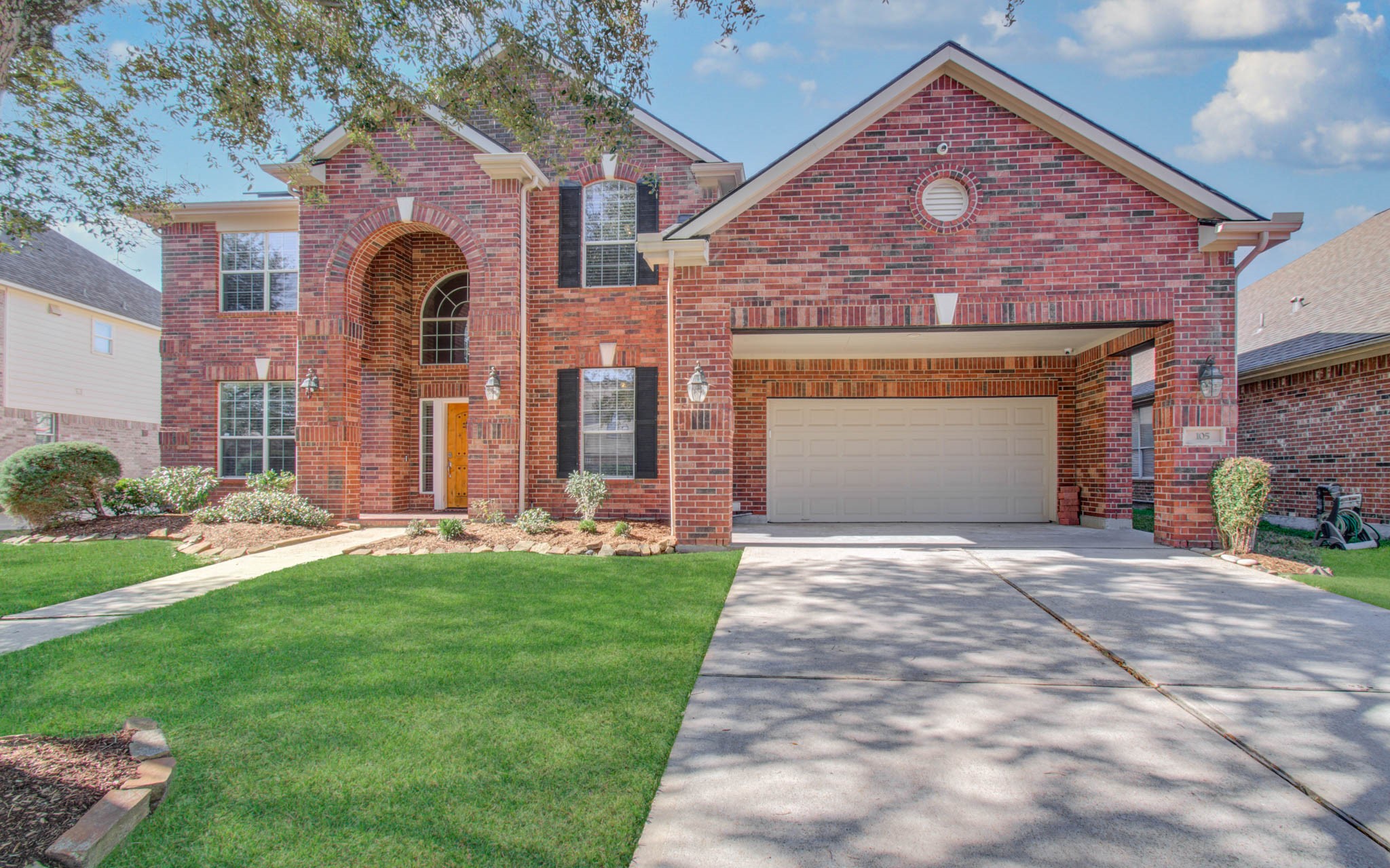 Listing photo 1