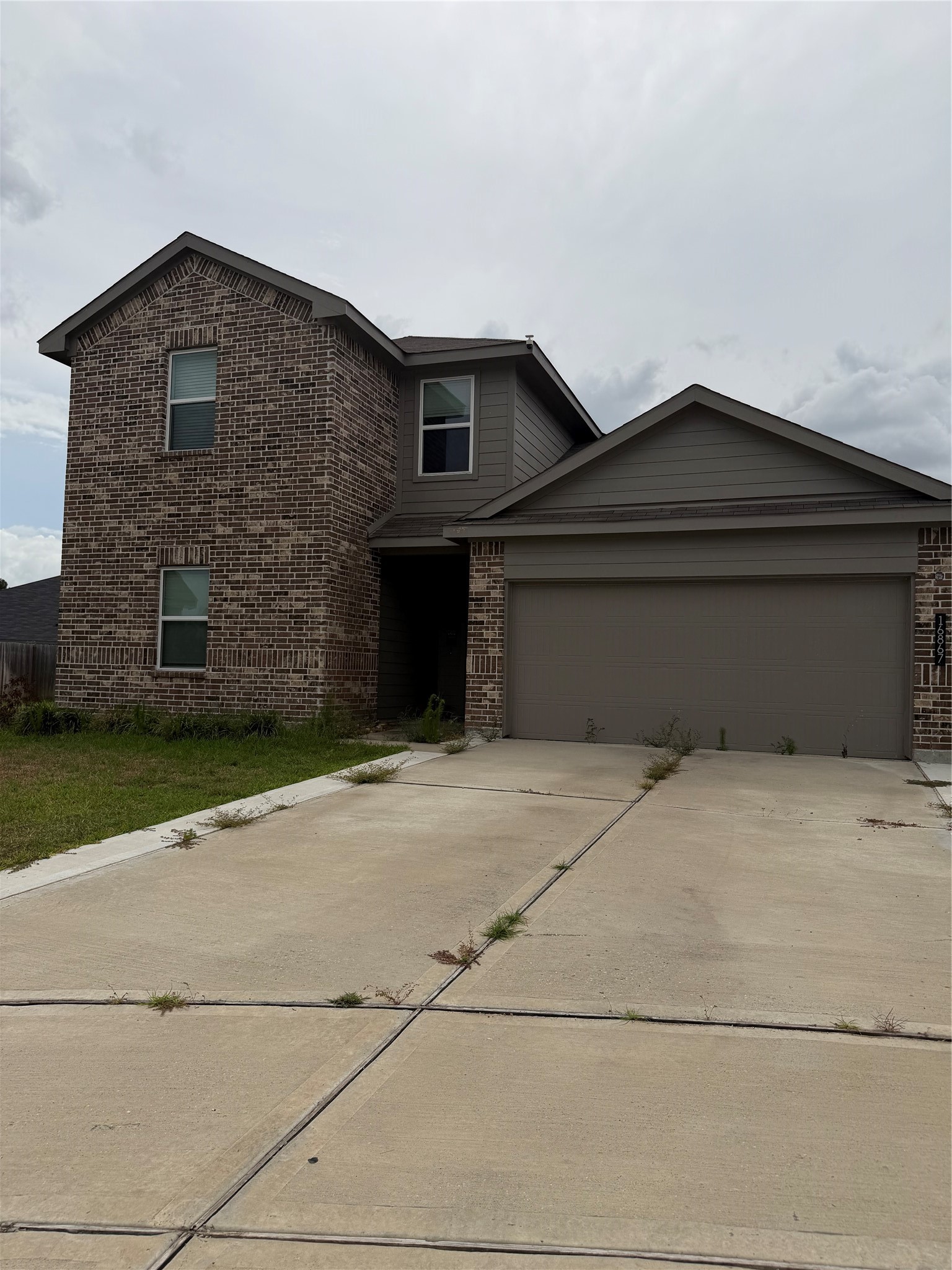 Listing photo 1