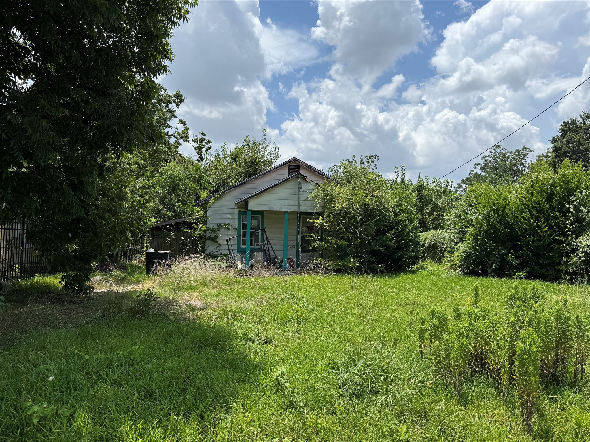 Listing photo 1