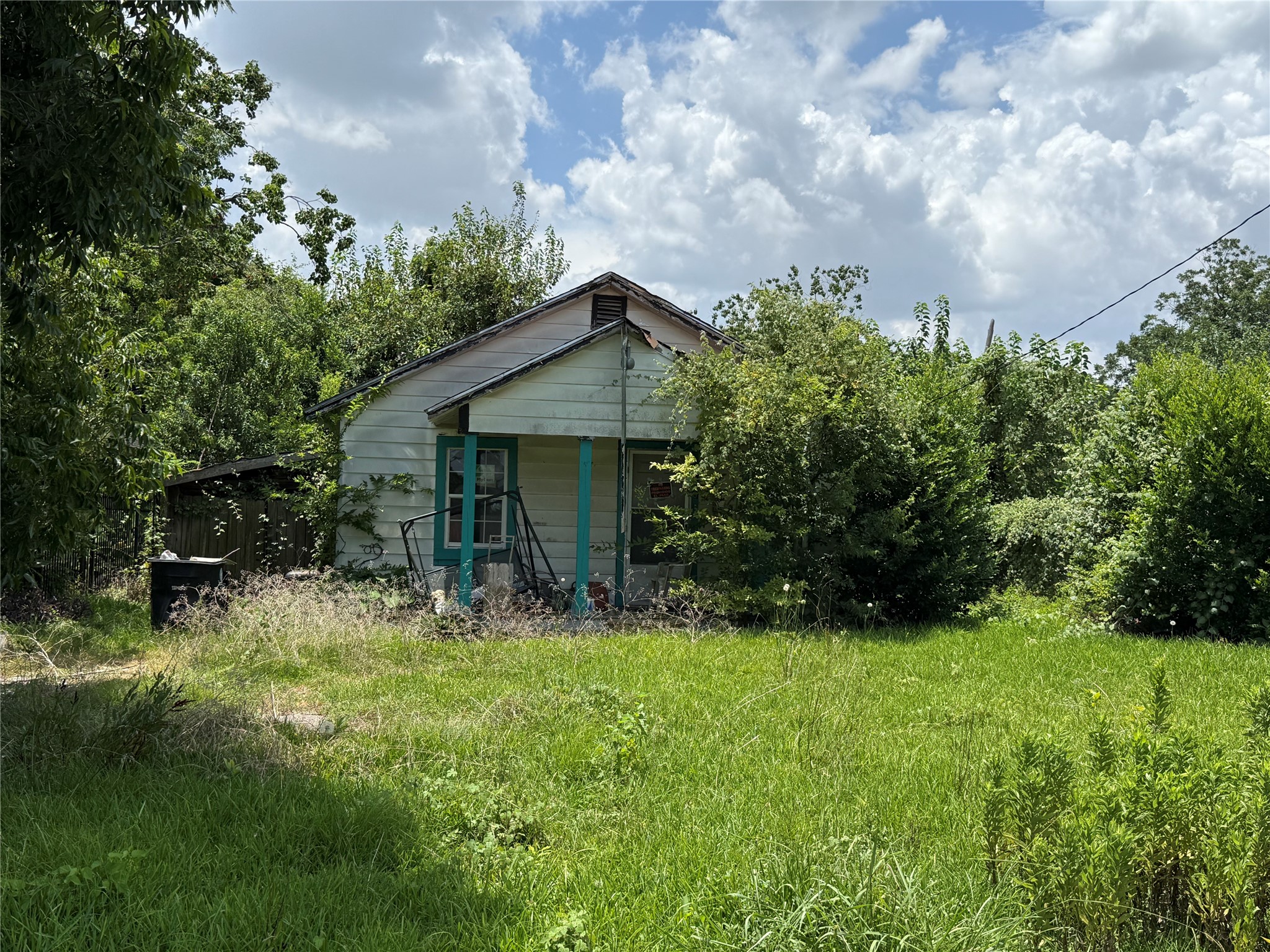 Listing photo 1