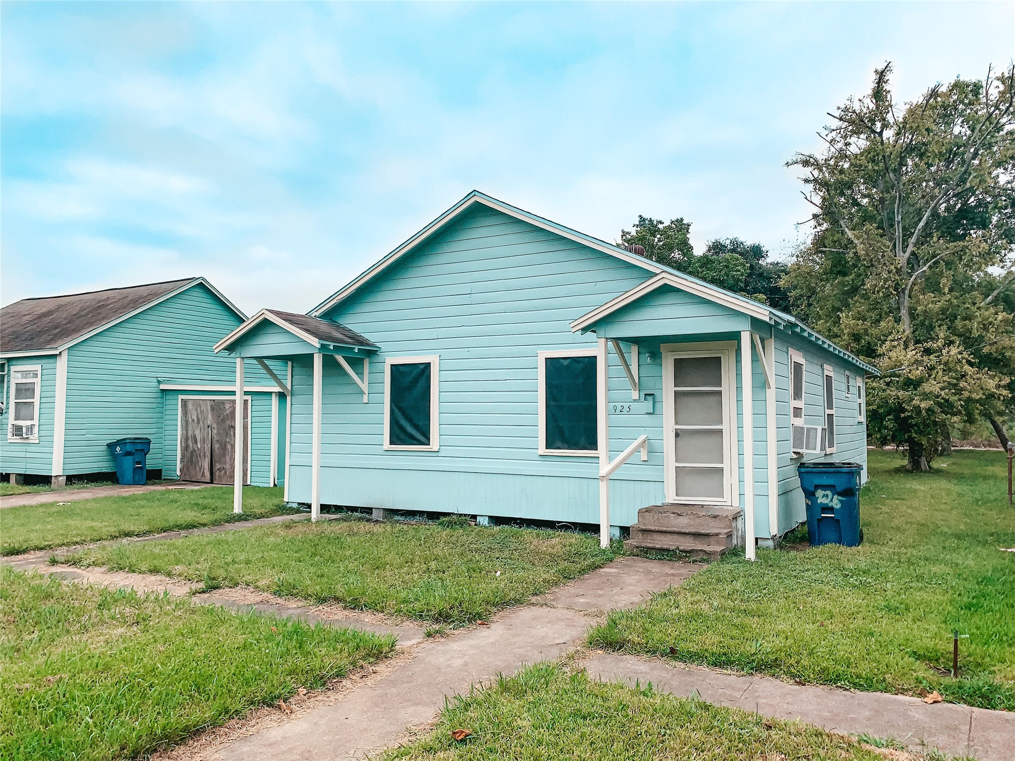 Listing photo 1