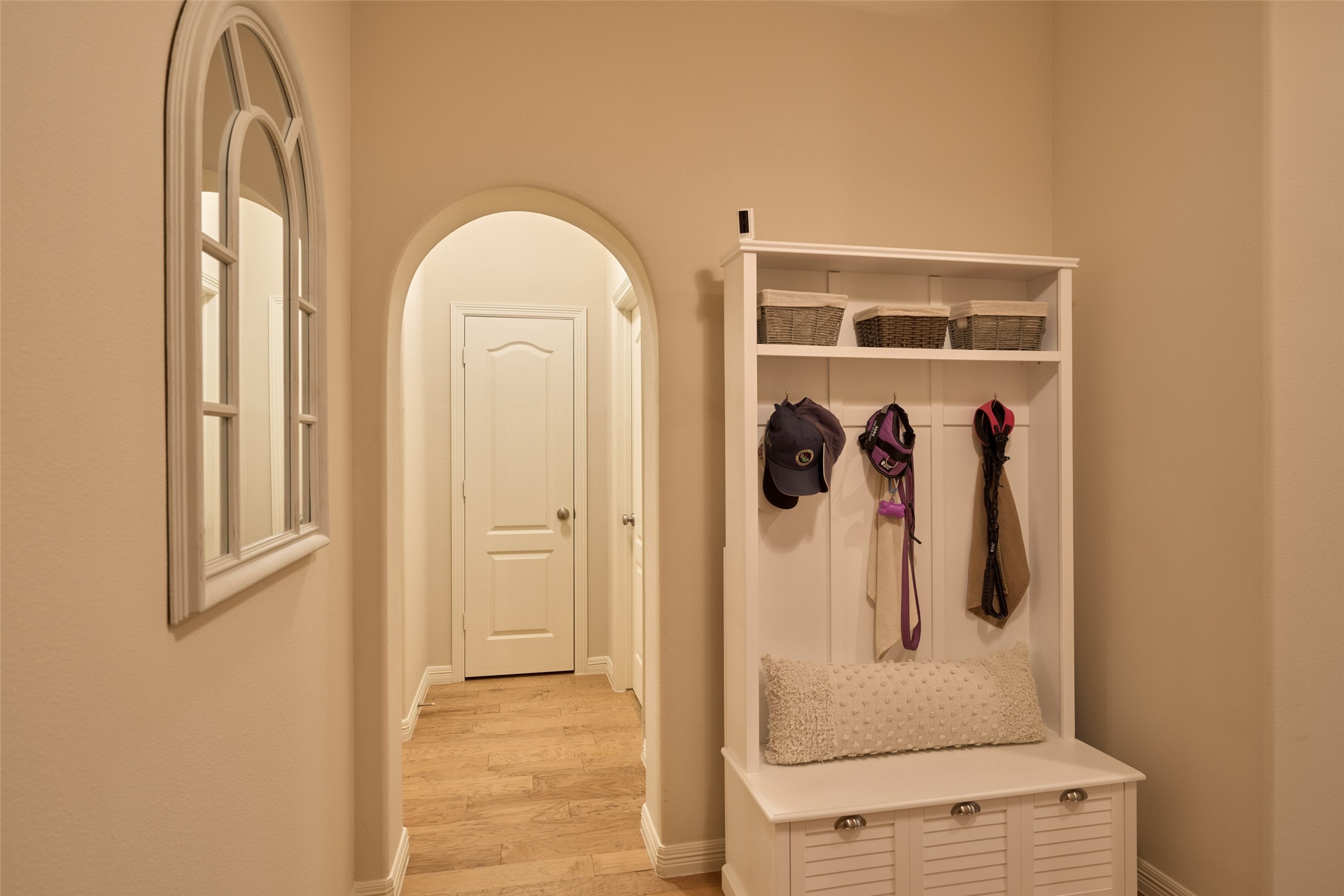 Listing photo 4