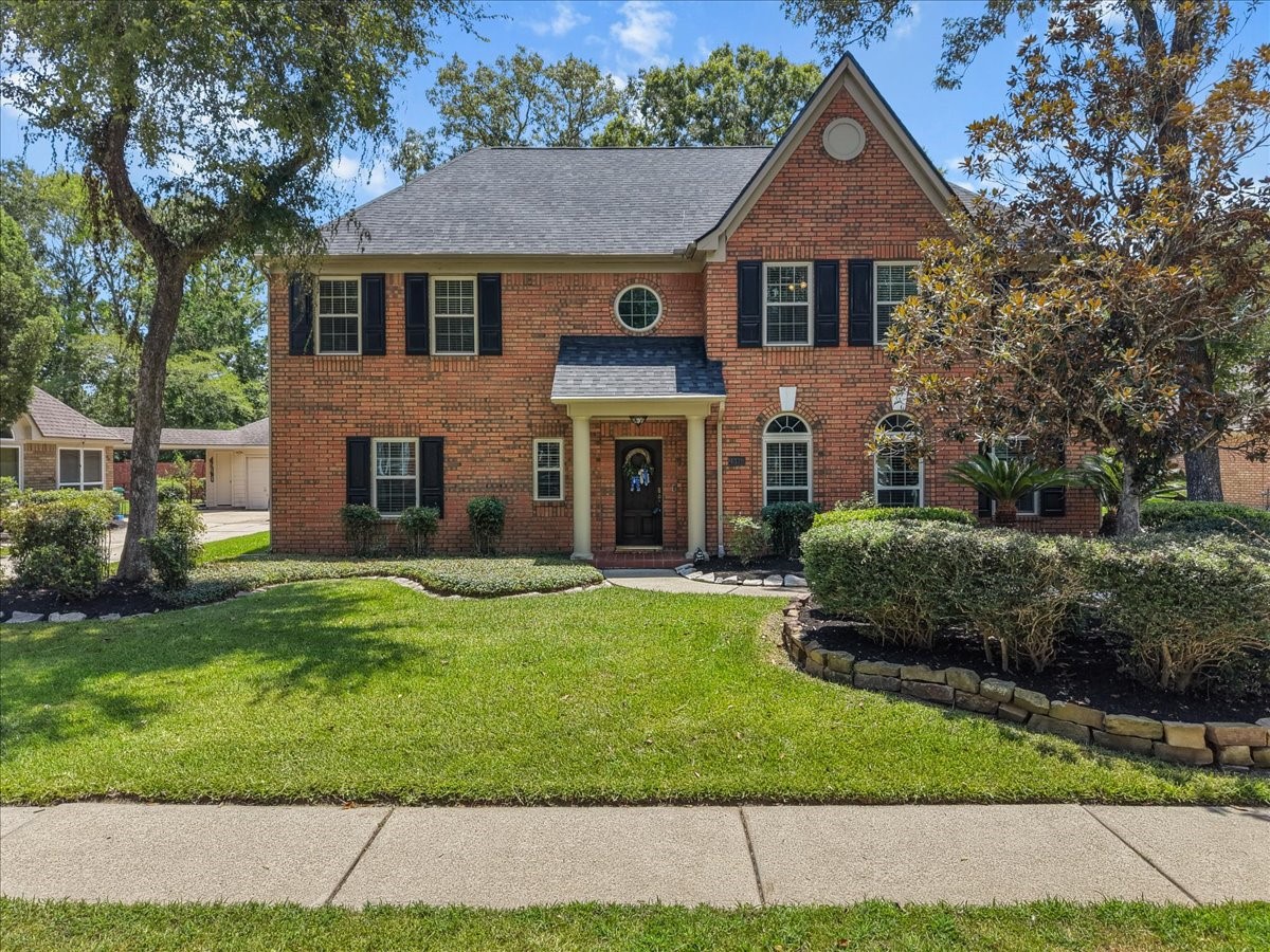 Listing photo 1