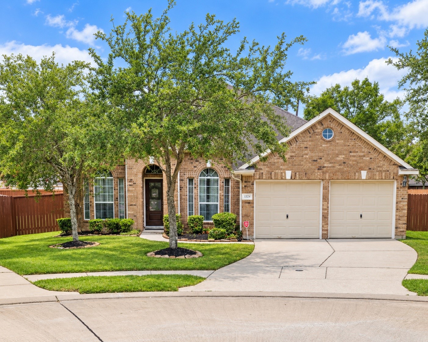 2324 Shadow Falls Lane