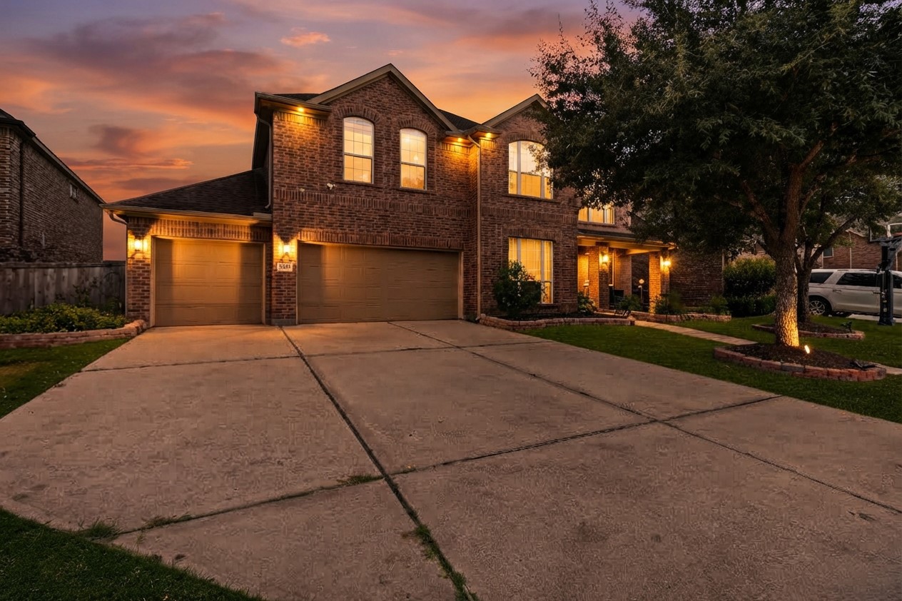 Listing photo 1