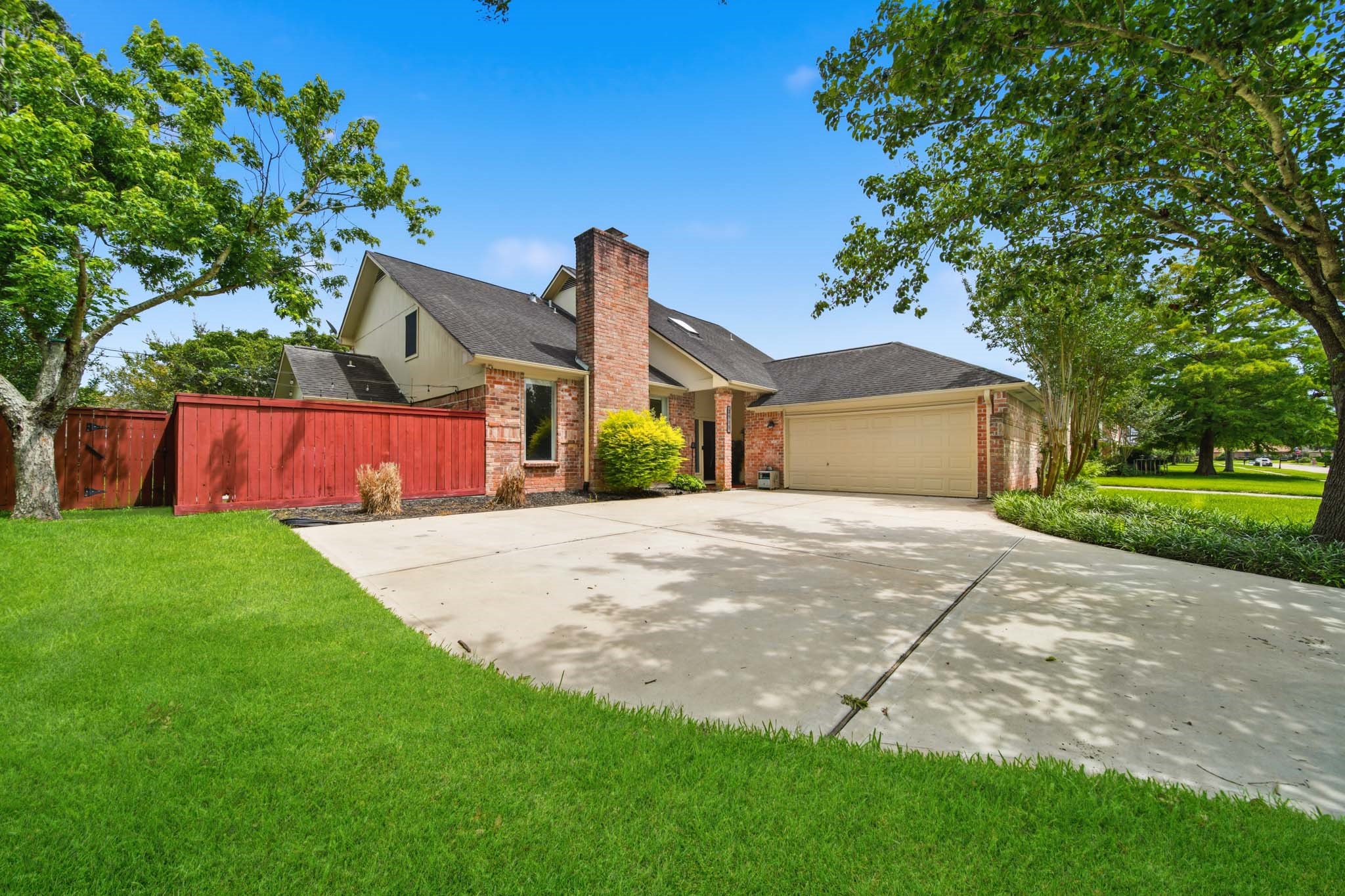 Listing photo 4