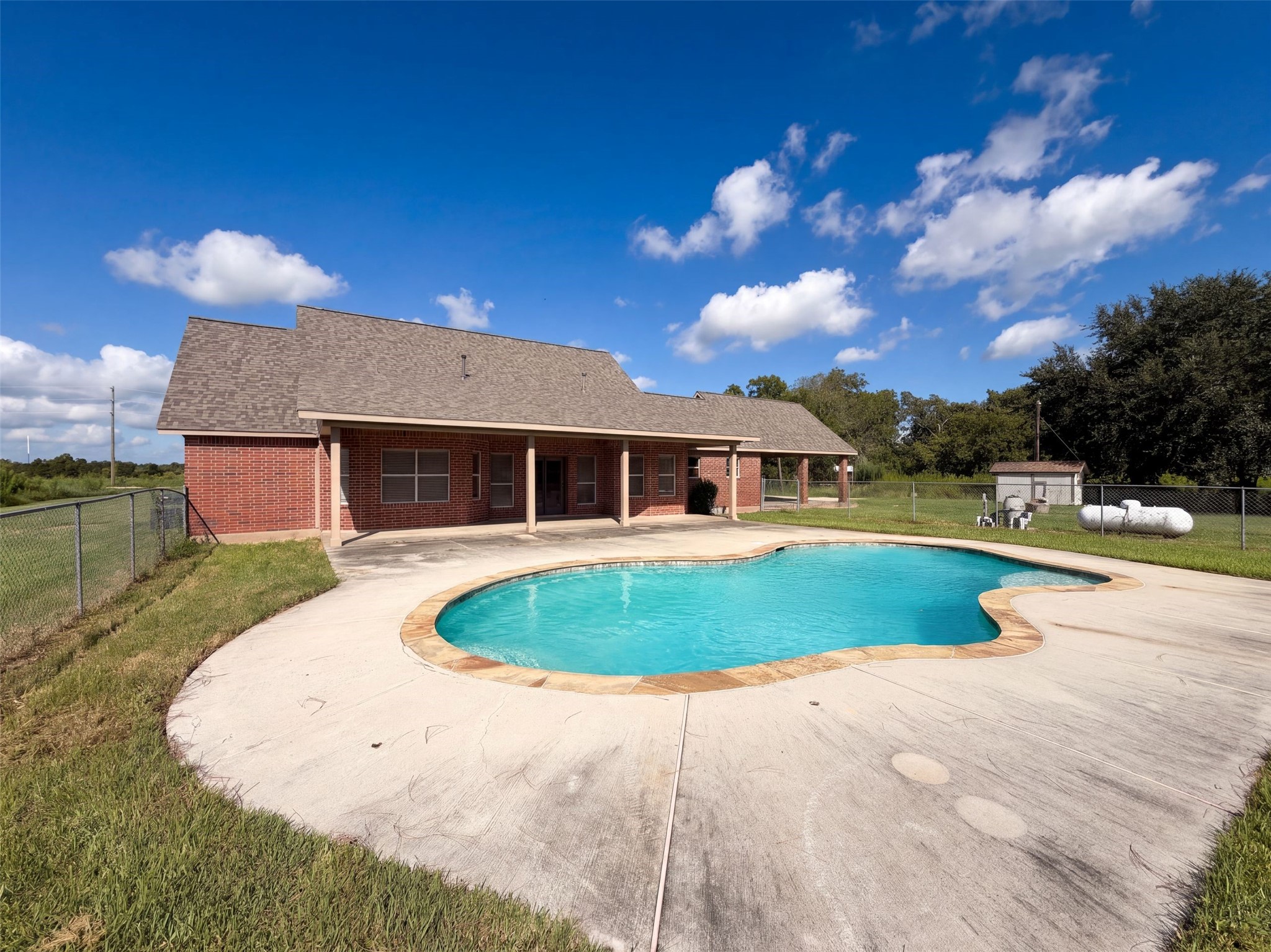 Listing photo 5