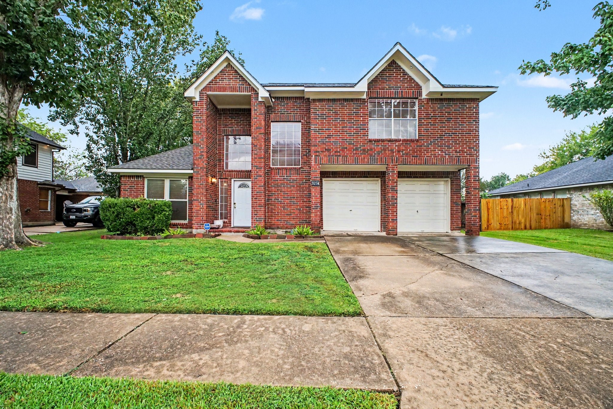 Listing photo 1