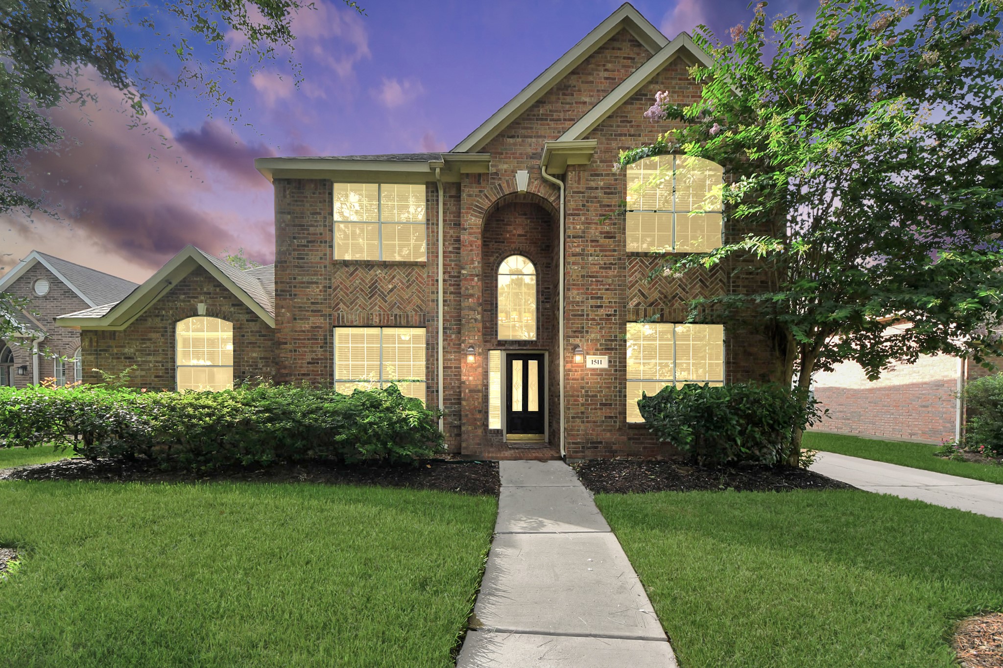 Listing photo 1