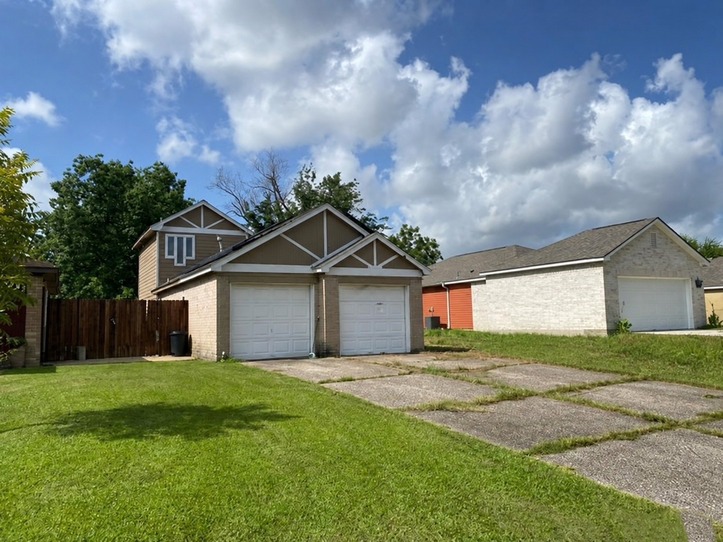 Listing photo 1