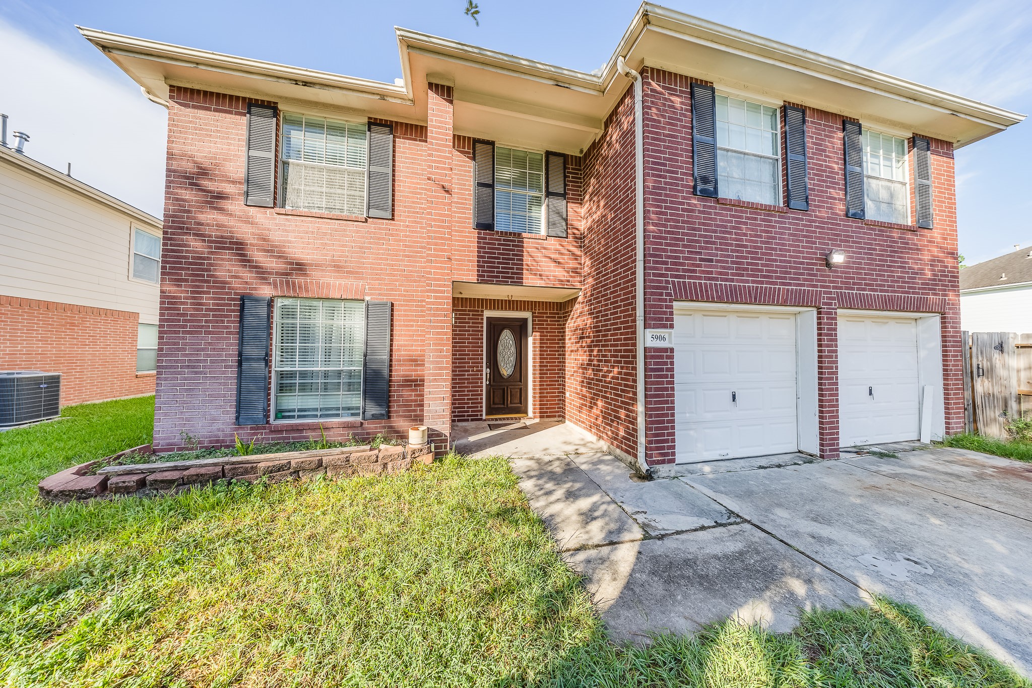 Listing photo 1