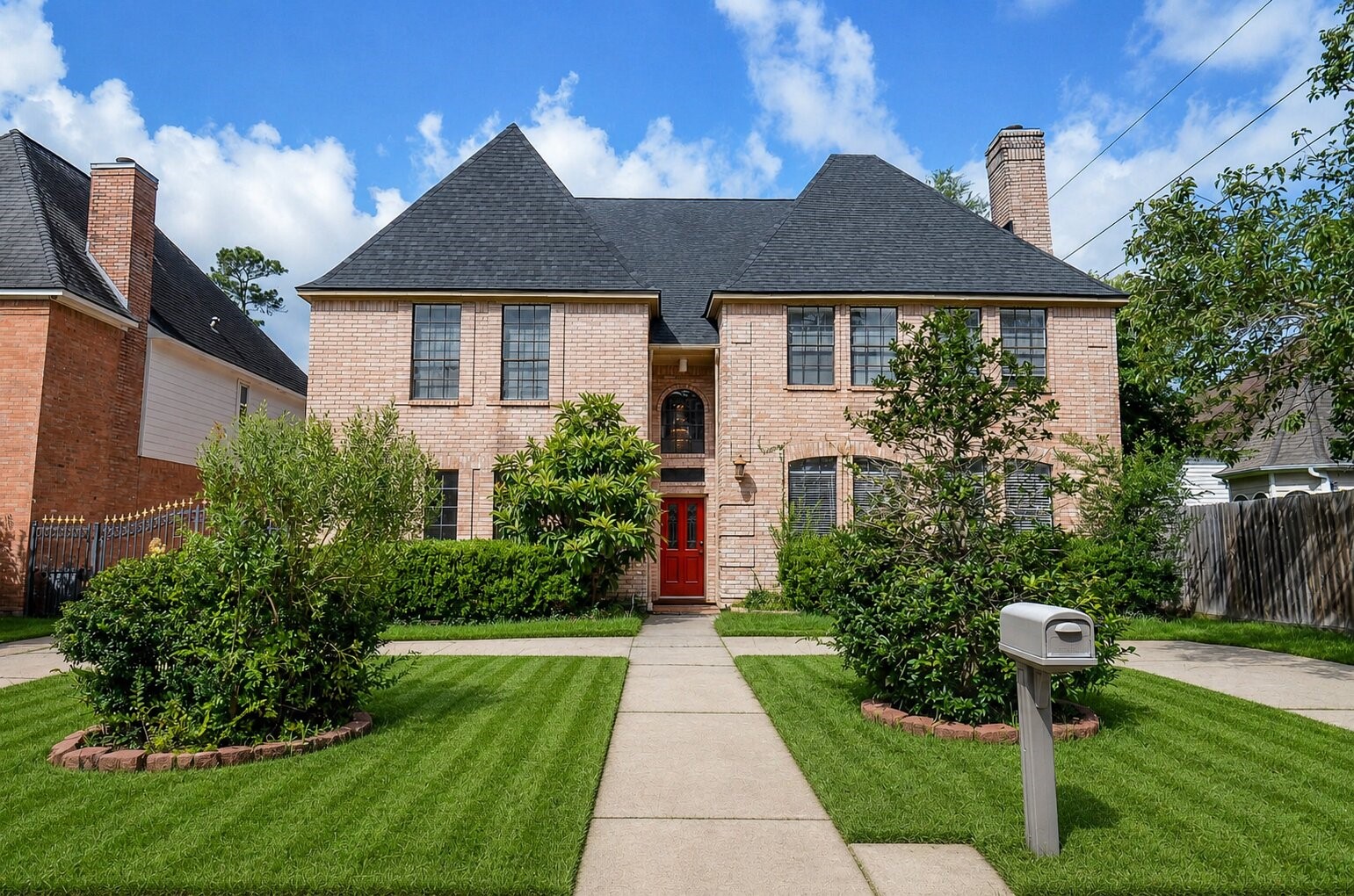 Listing photo 1