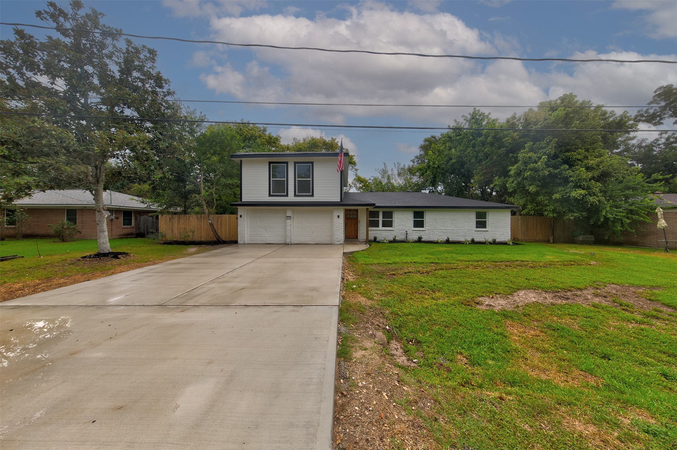 Listing photo 3