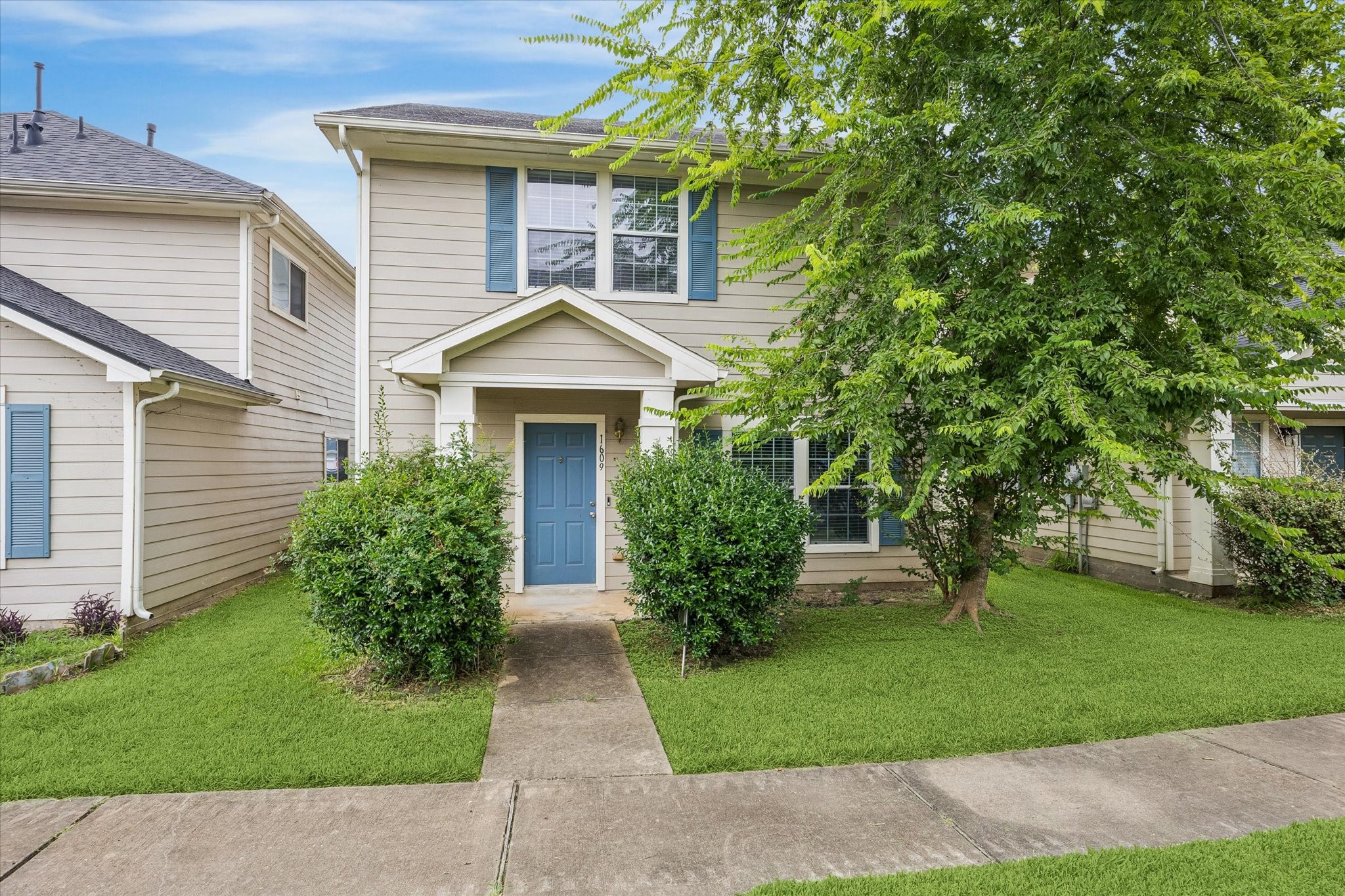 Listing photo 1