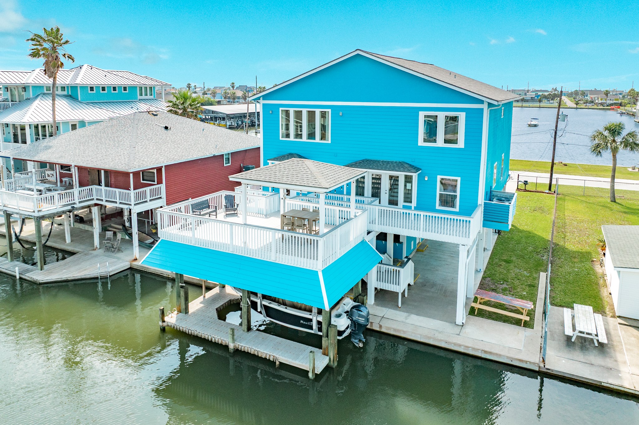 Listing photo 3