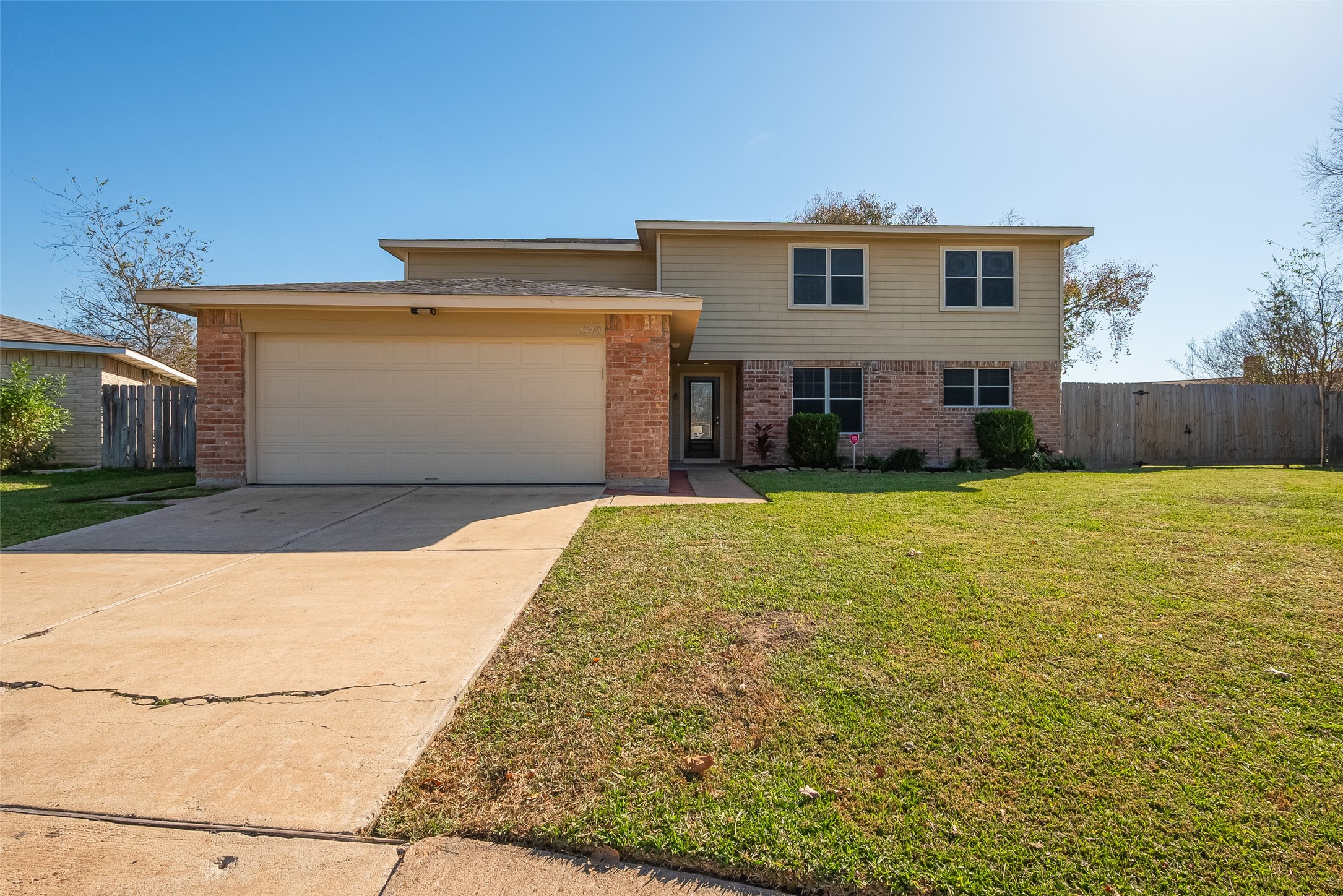 Listing photo 1
