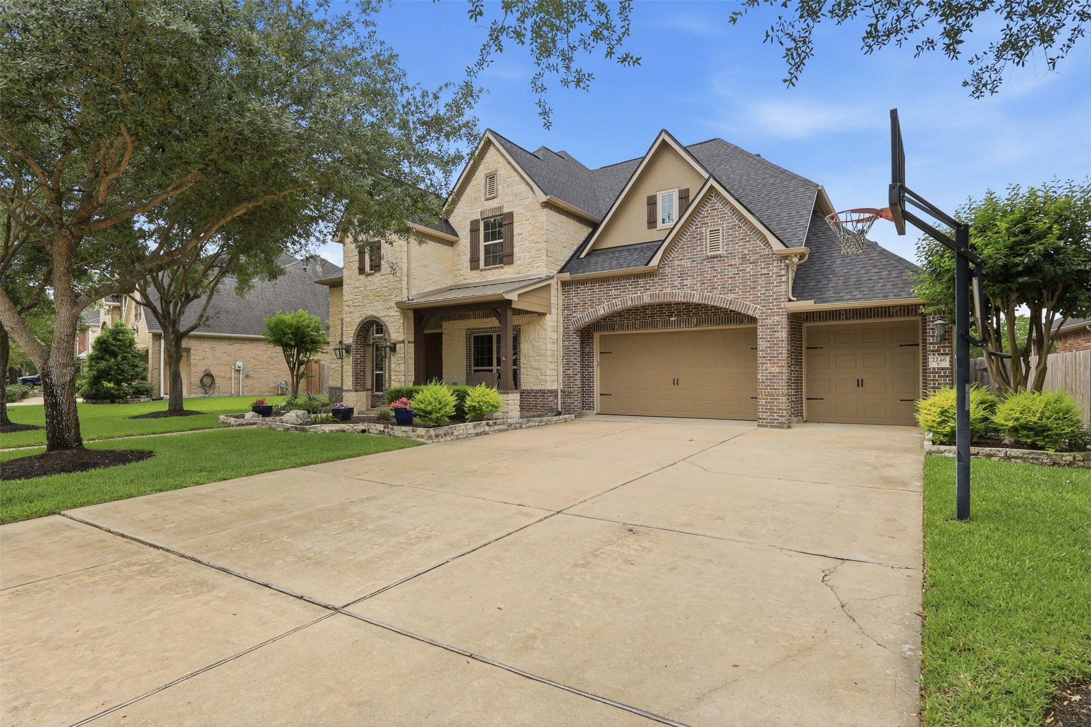 Listing photo 3