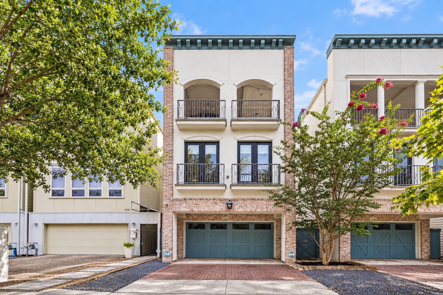 534 W 26th Street