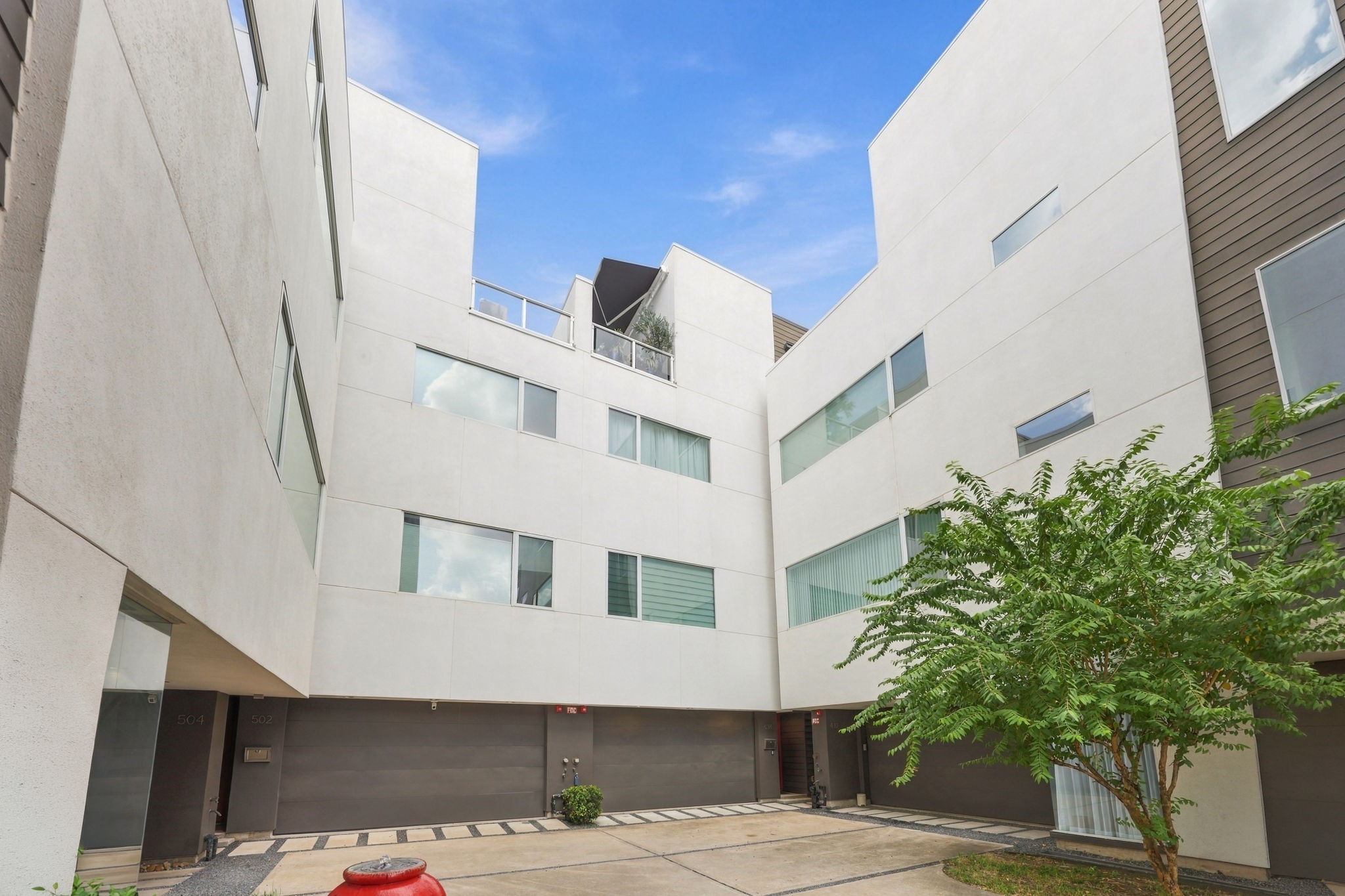 434 W Bell Street