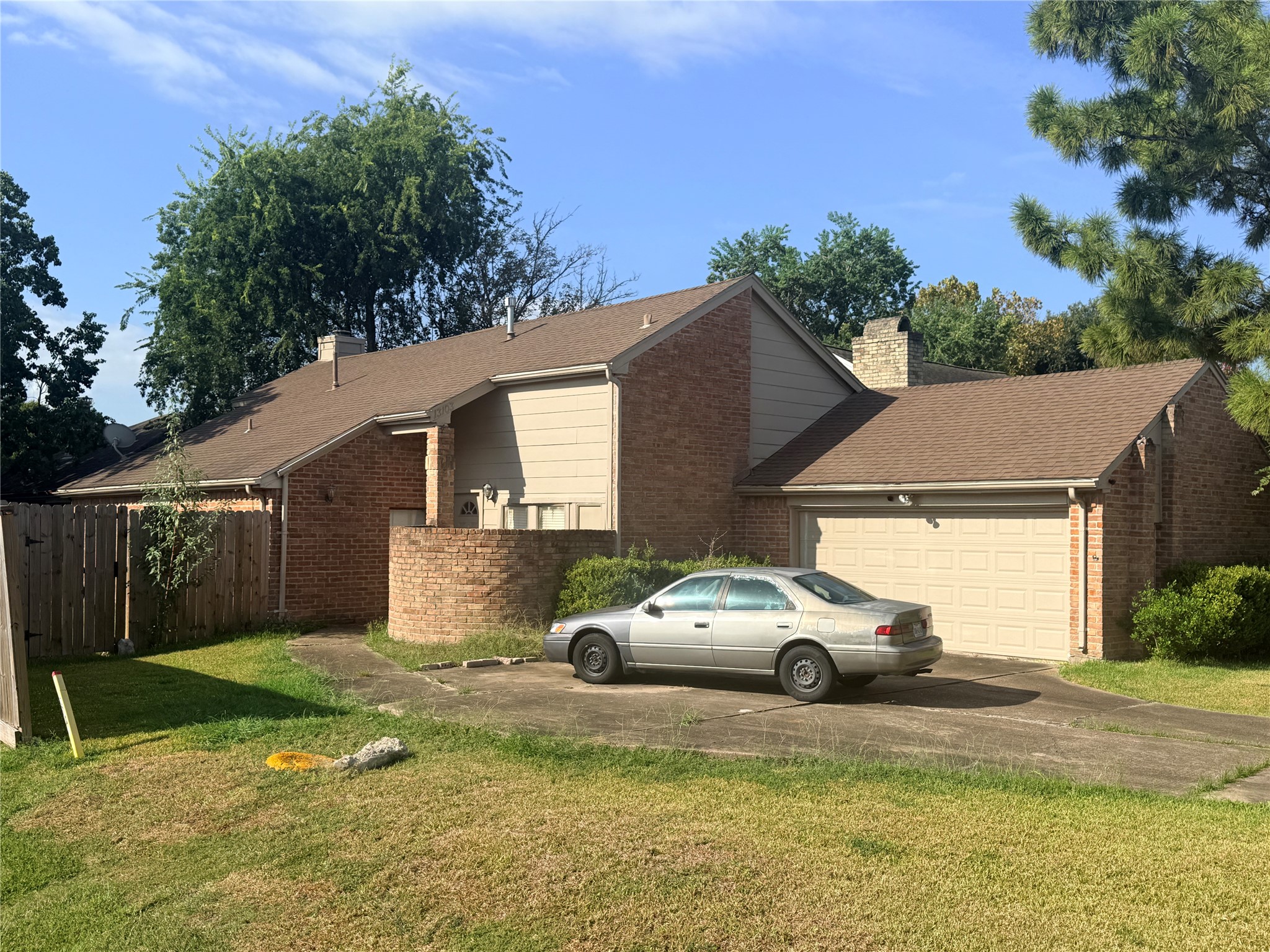 Listing photo 1