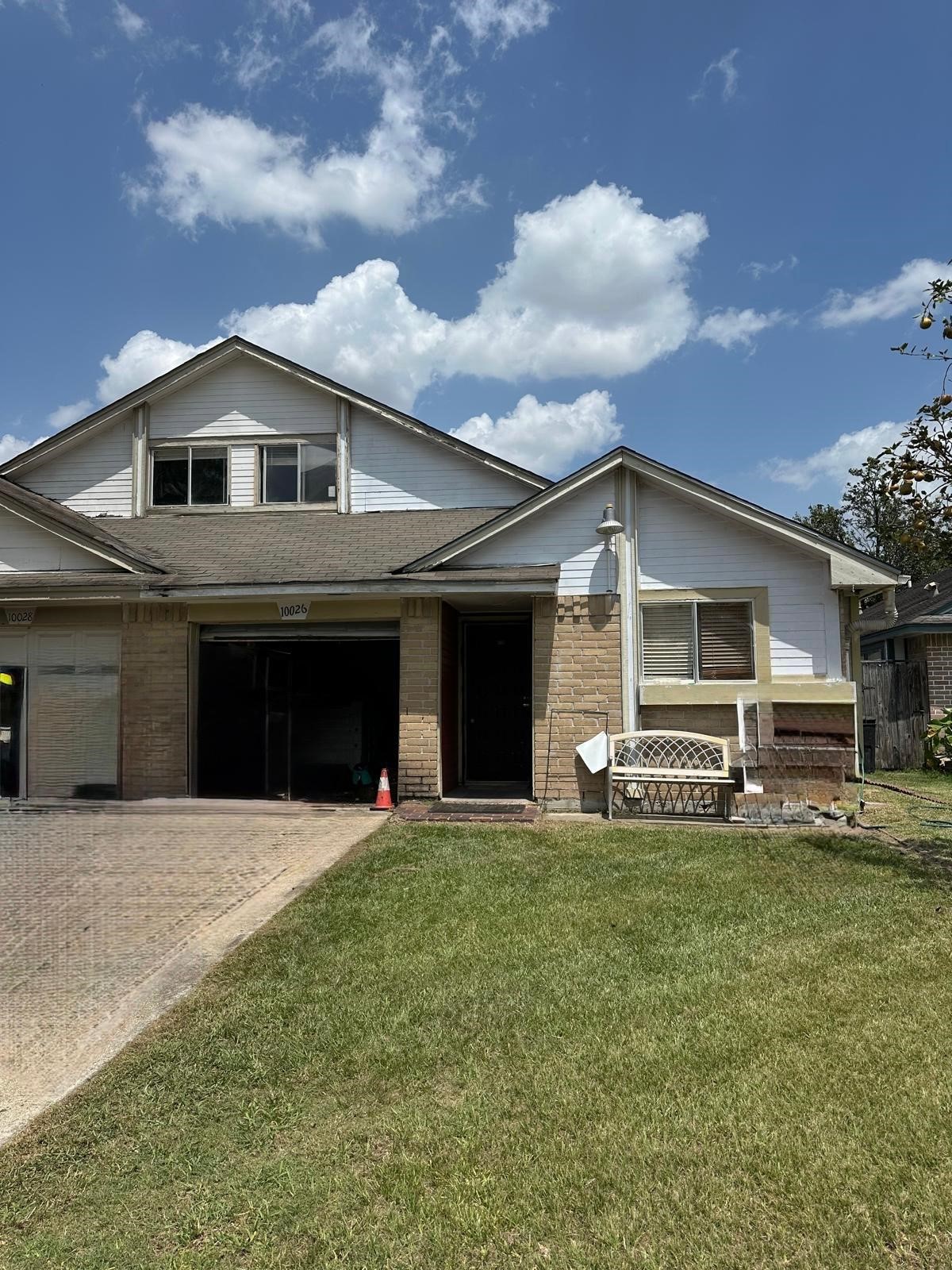 Listing photo 1