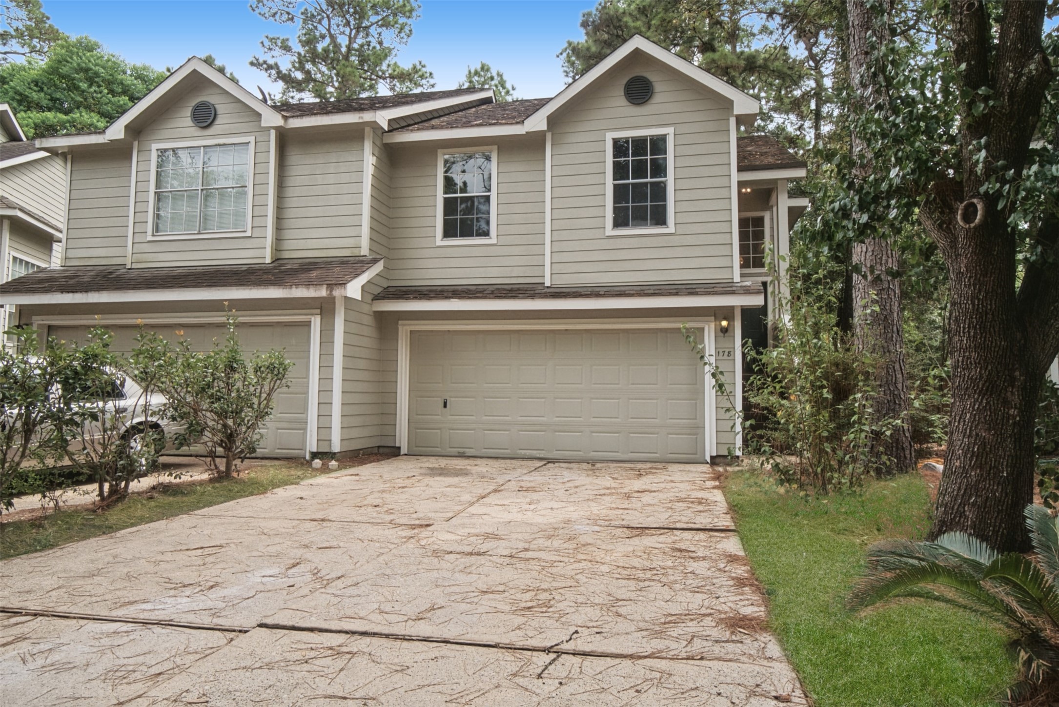 Listing photo 2
