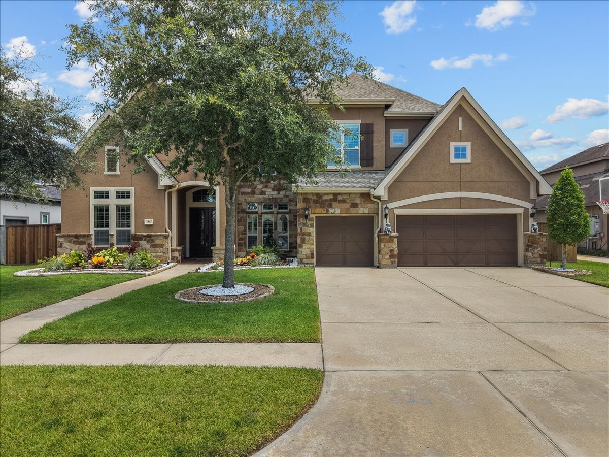 Listing photo 1