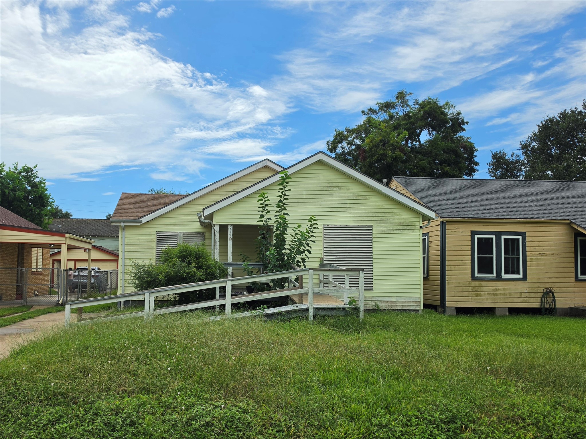 Listing photo 1